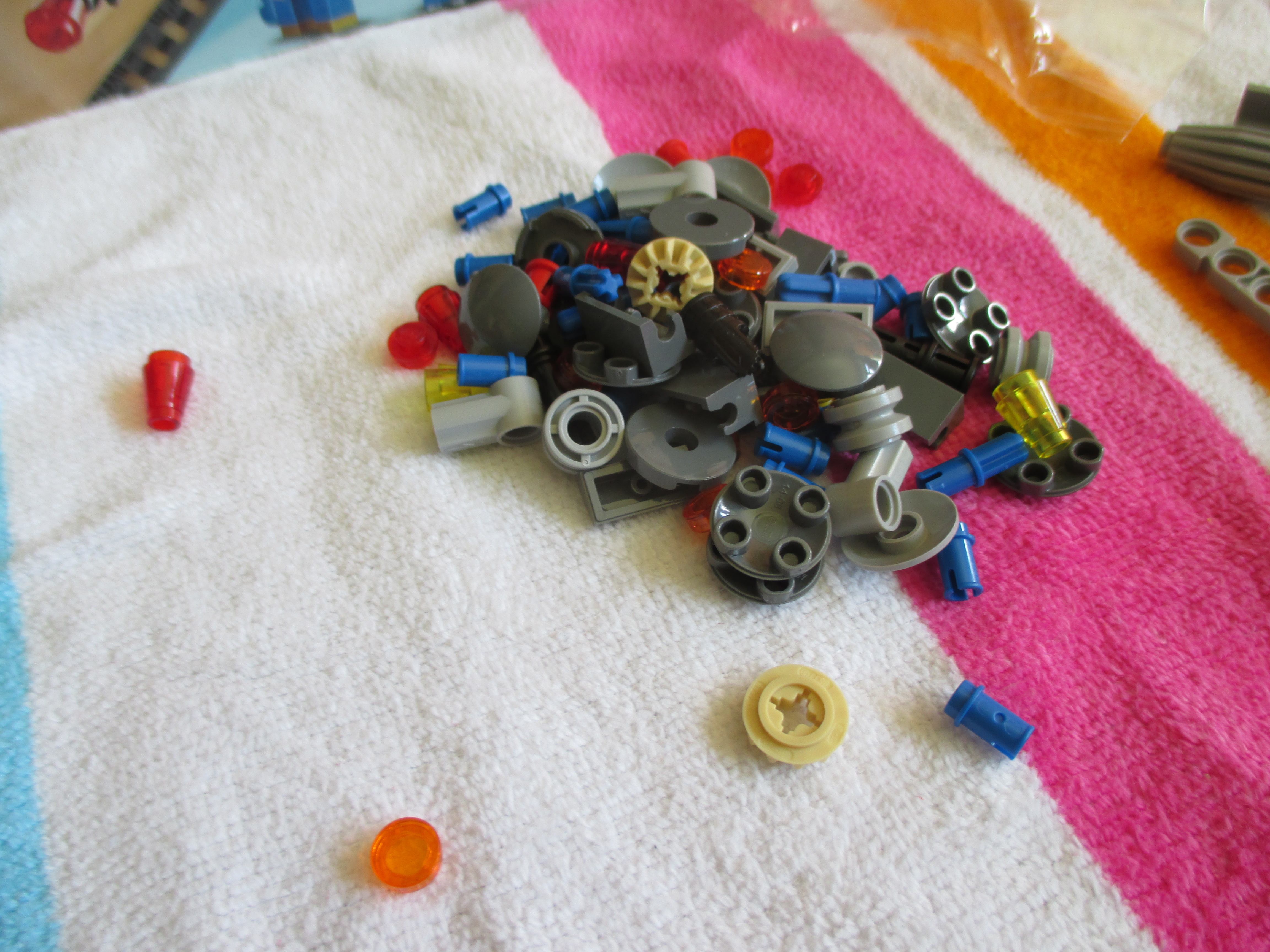 70816h.jpg