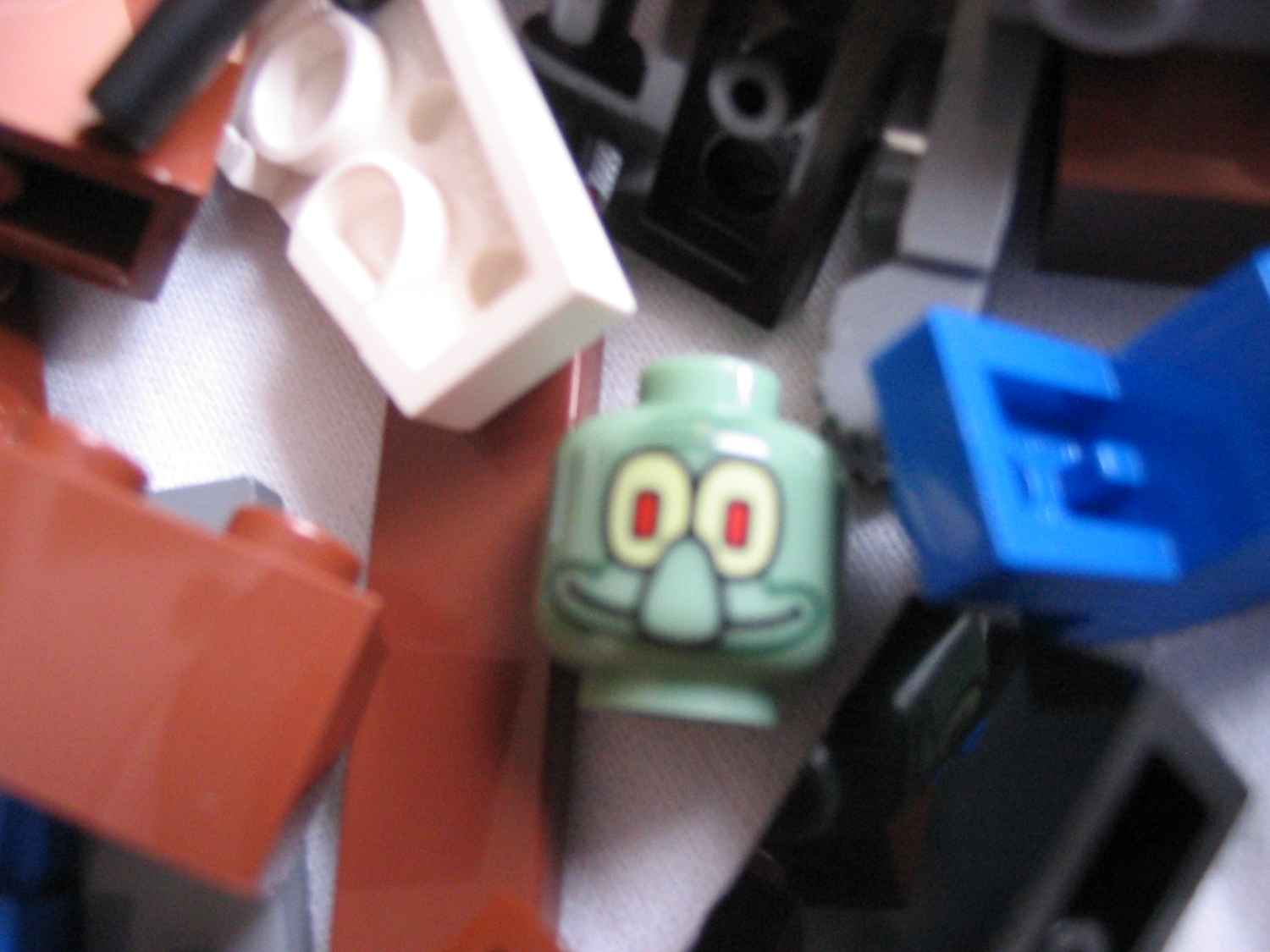 3825face3.jpg