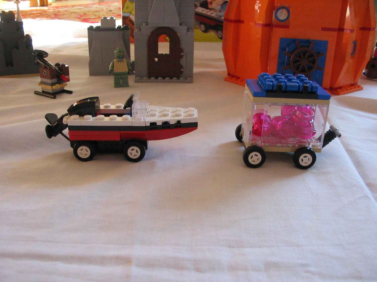 3827vehiclesright.jpg