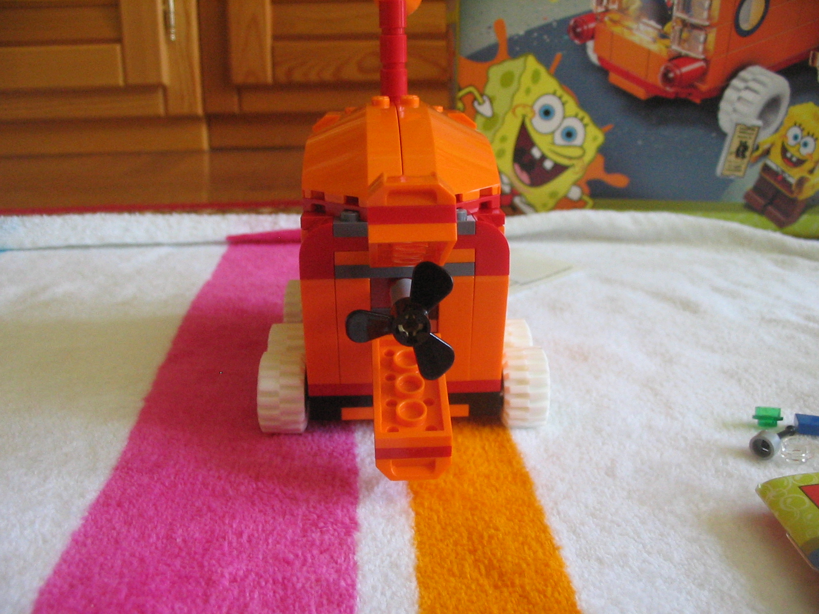 3830busback.jpg