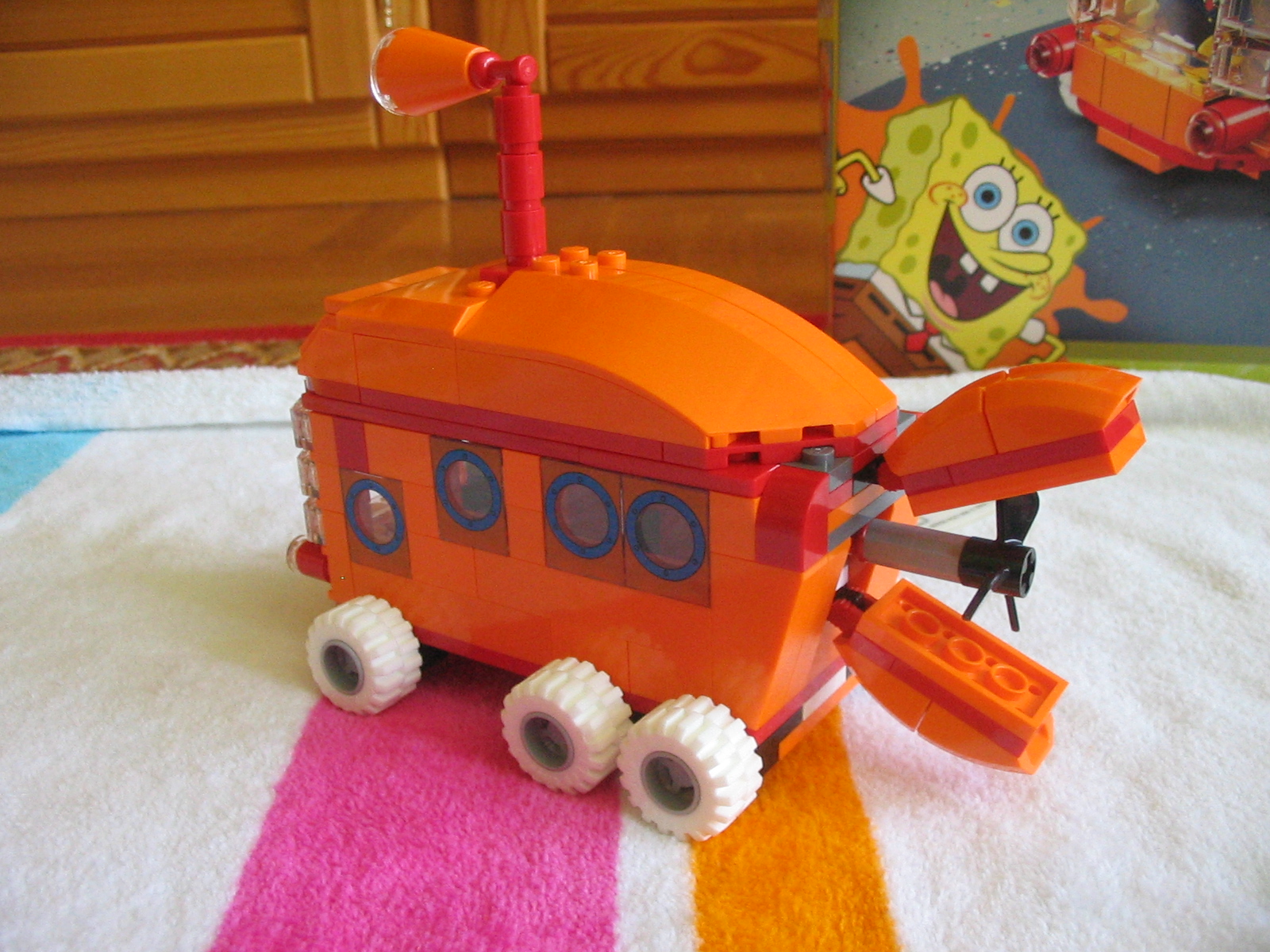 3830busside4.jpg