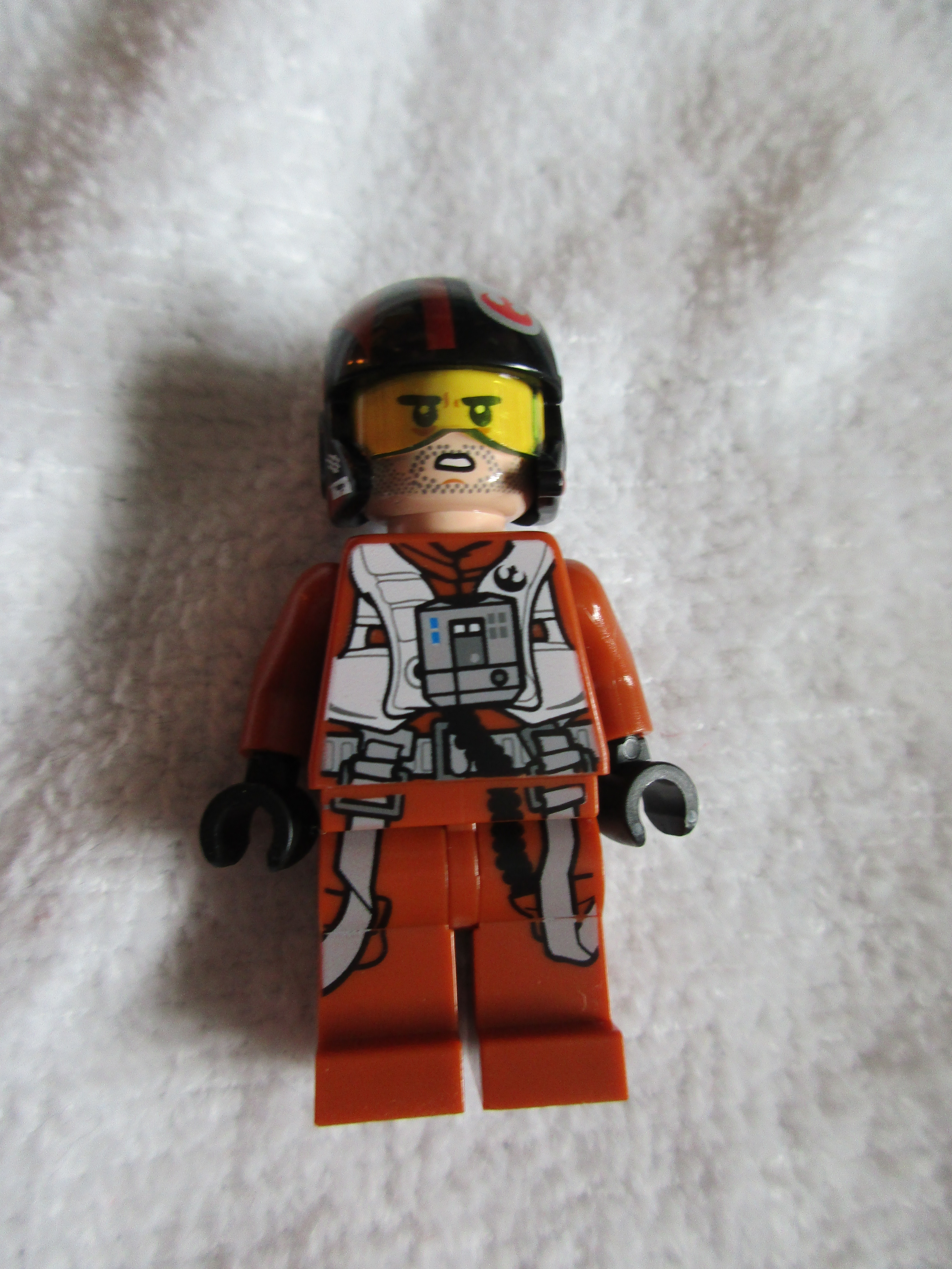 75102minifigurepoedameron3.jpg