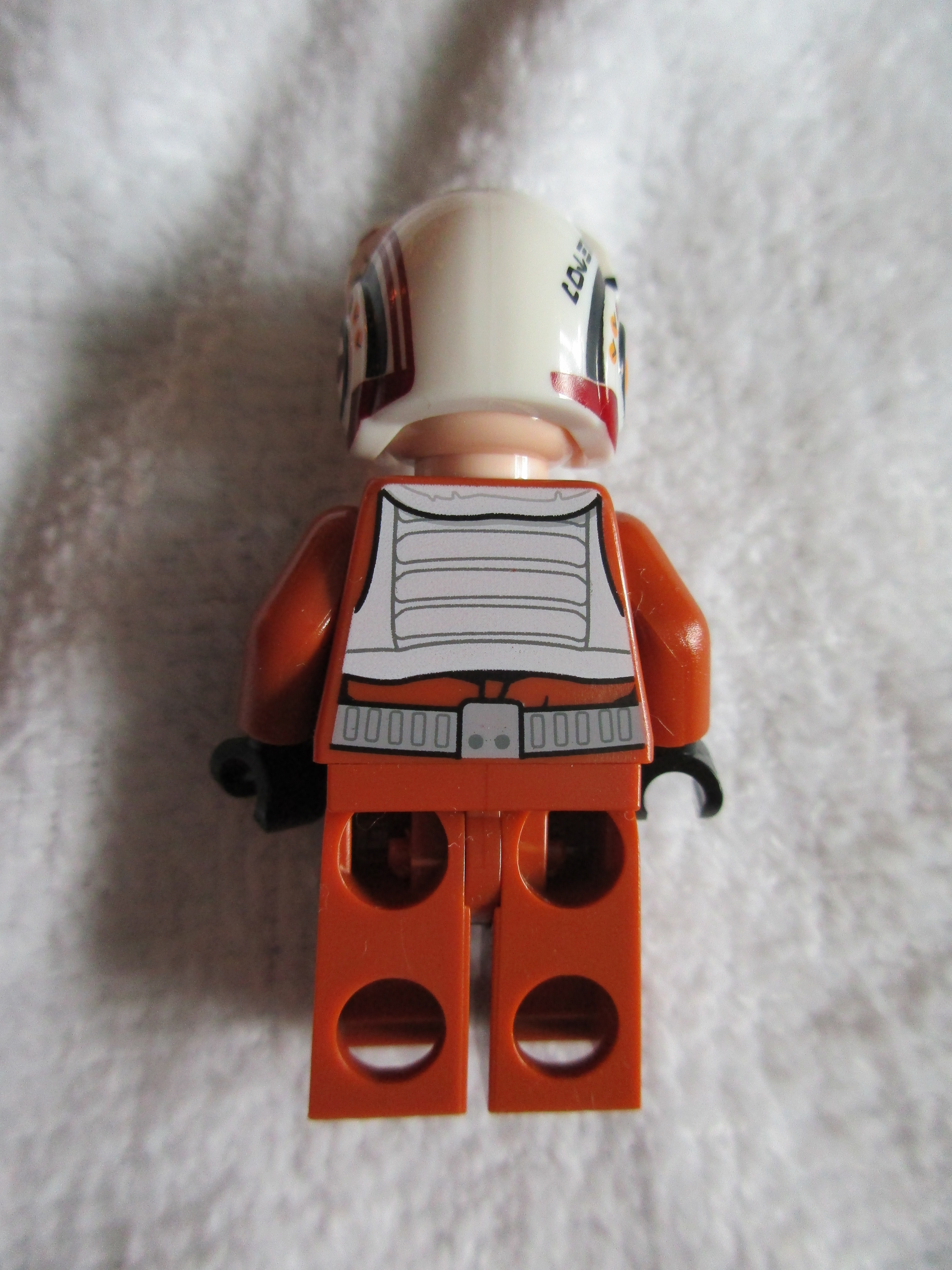 75102minifigureresistancexwingpilot2.jpg