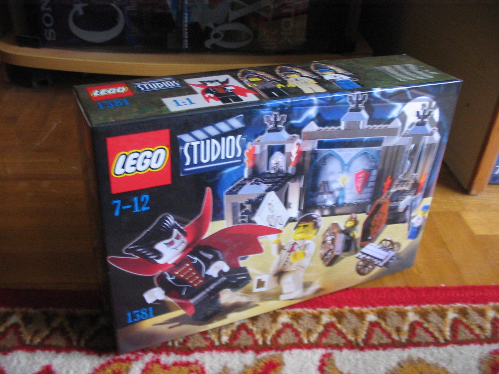 1381box2.jpg