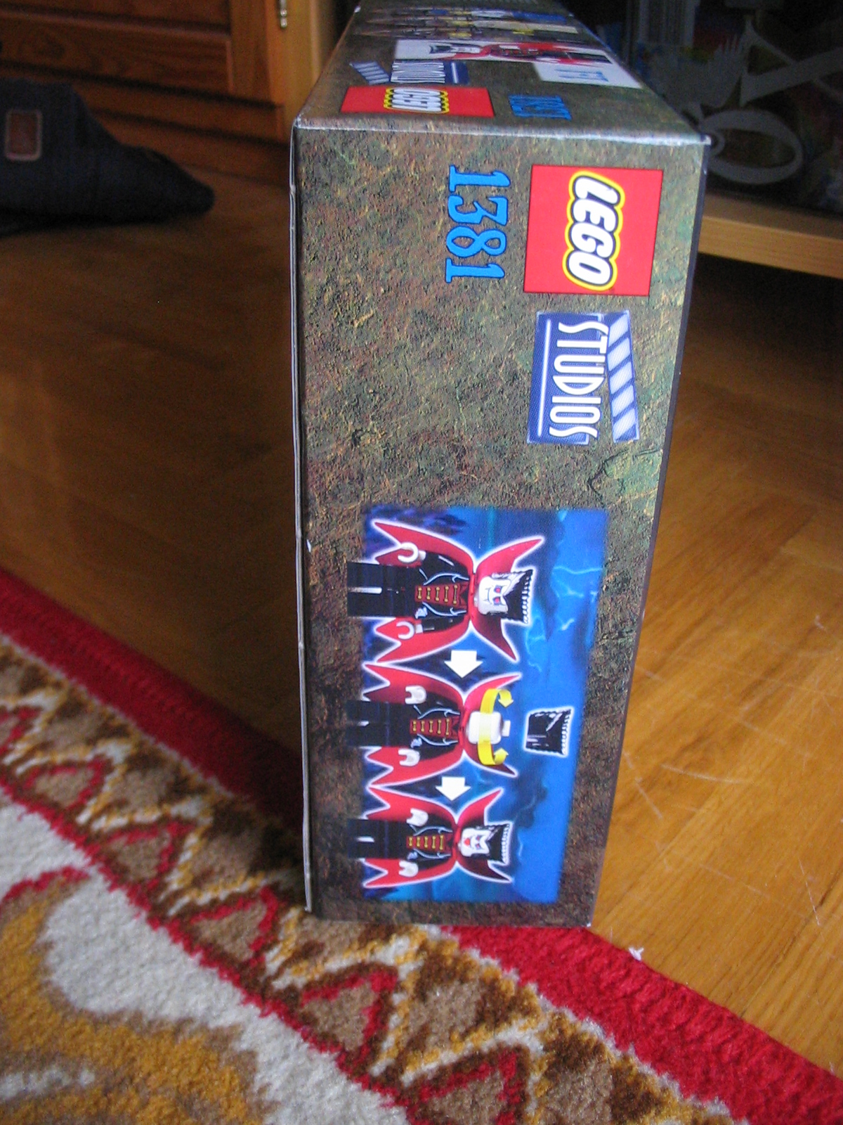1381box6.jpg