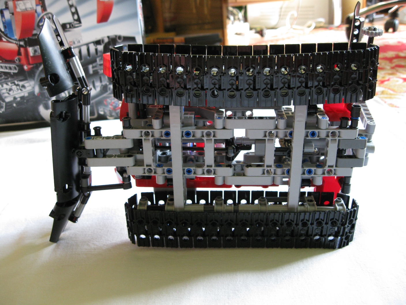 8263mechanic2.jpg