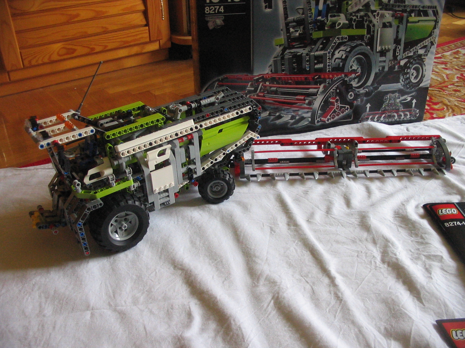 8274trailer.jpg