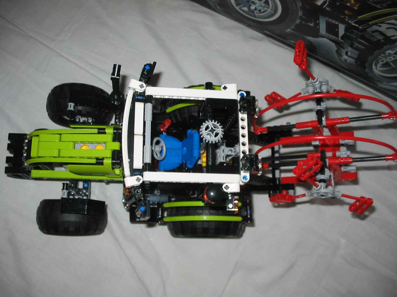 8284top4.jpg
