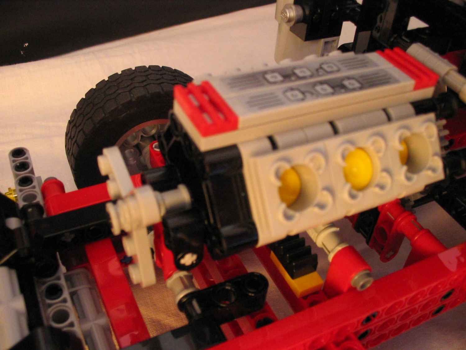 8285motor.jpg