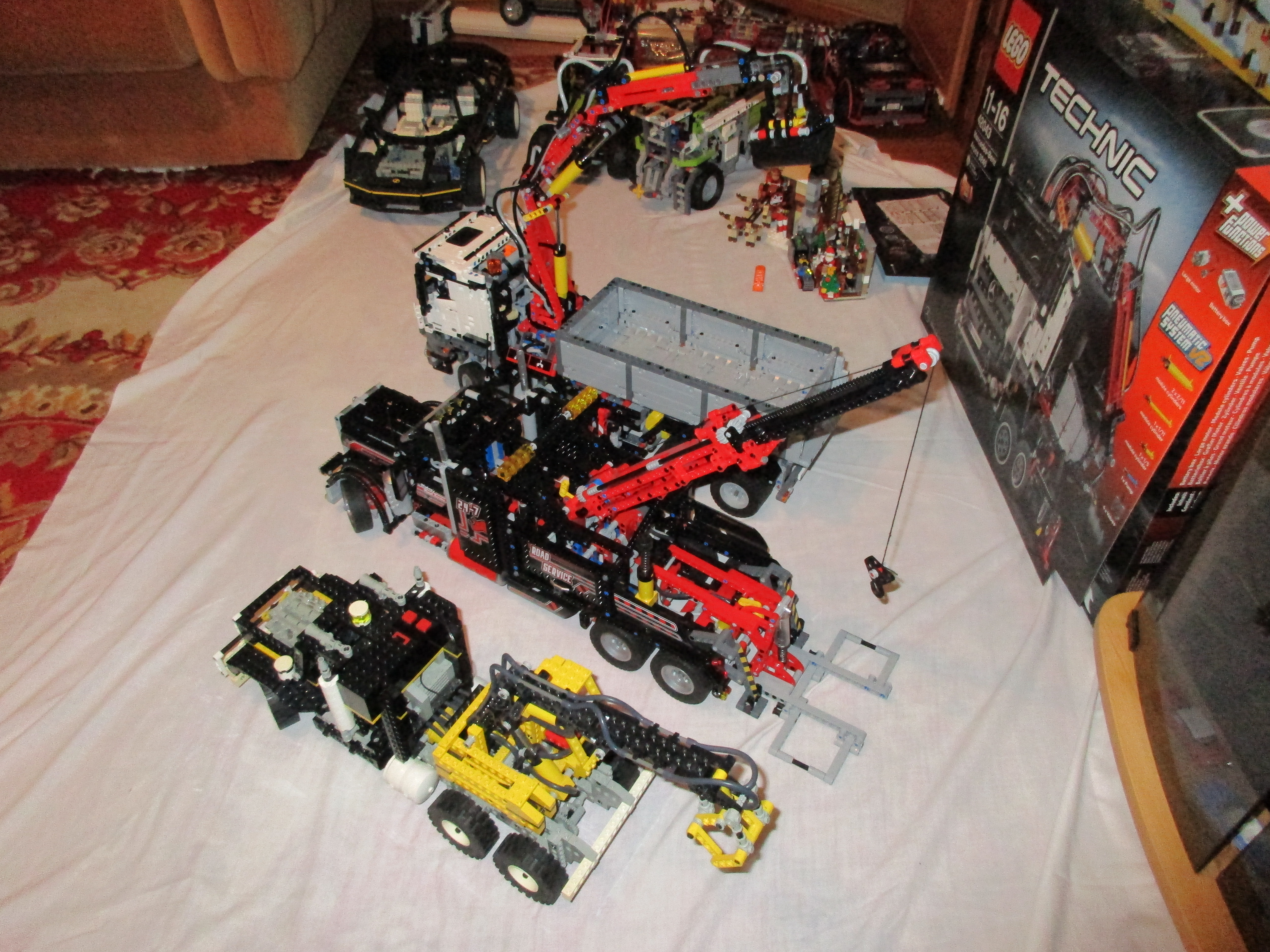 technictrucks11.jpg