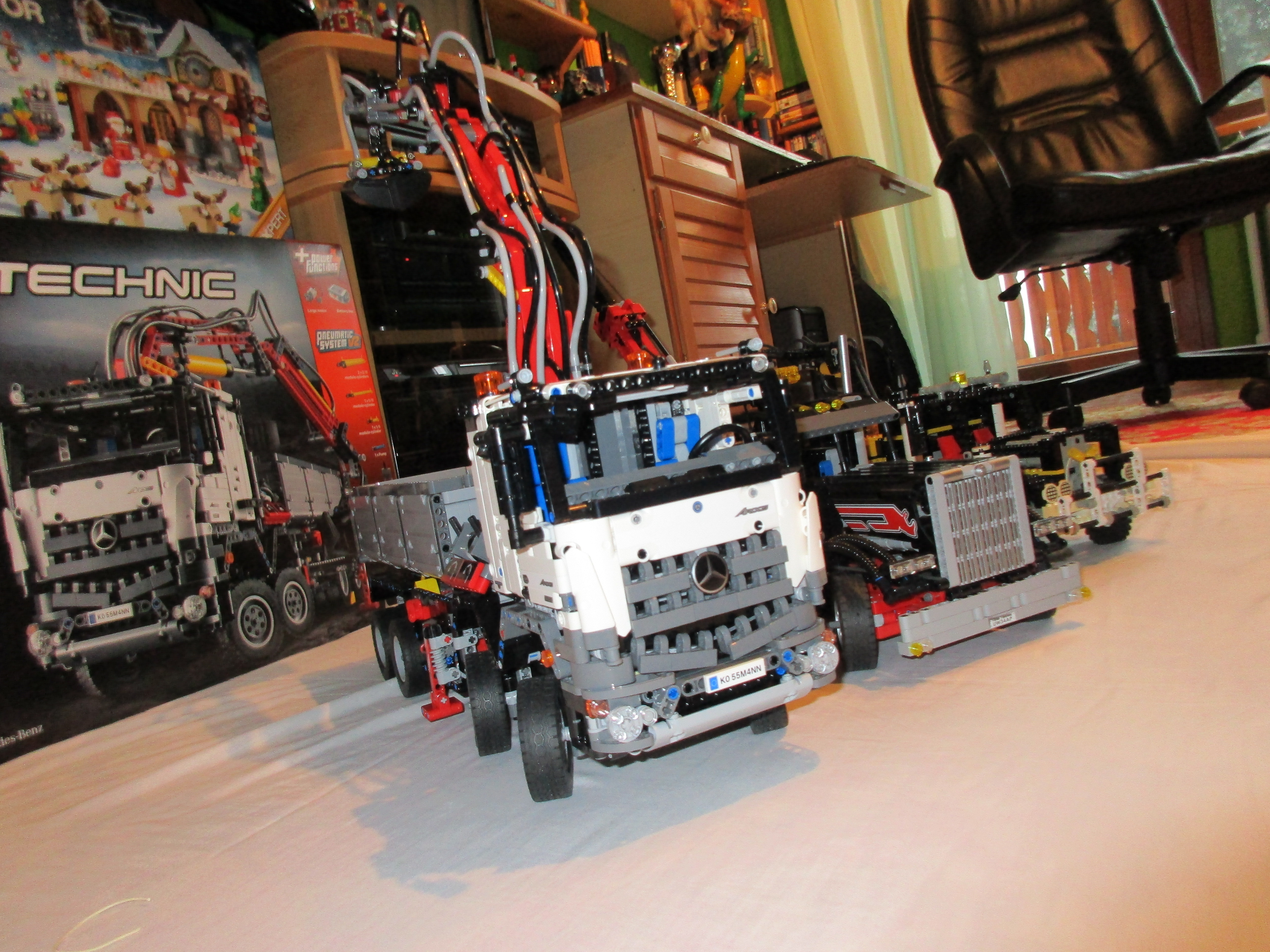 technictrucks13.jpg