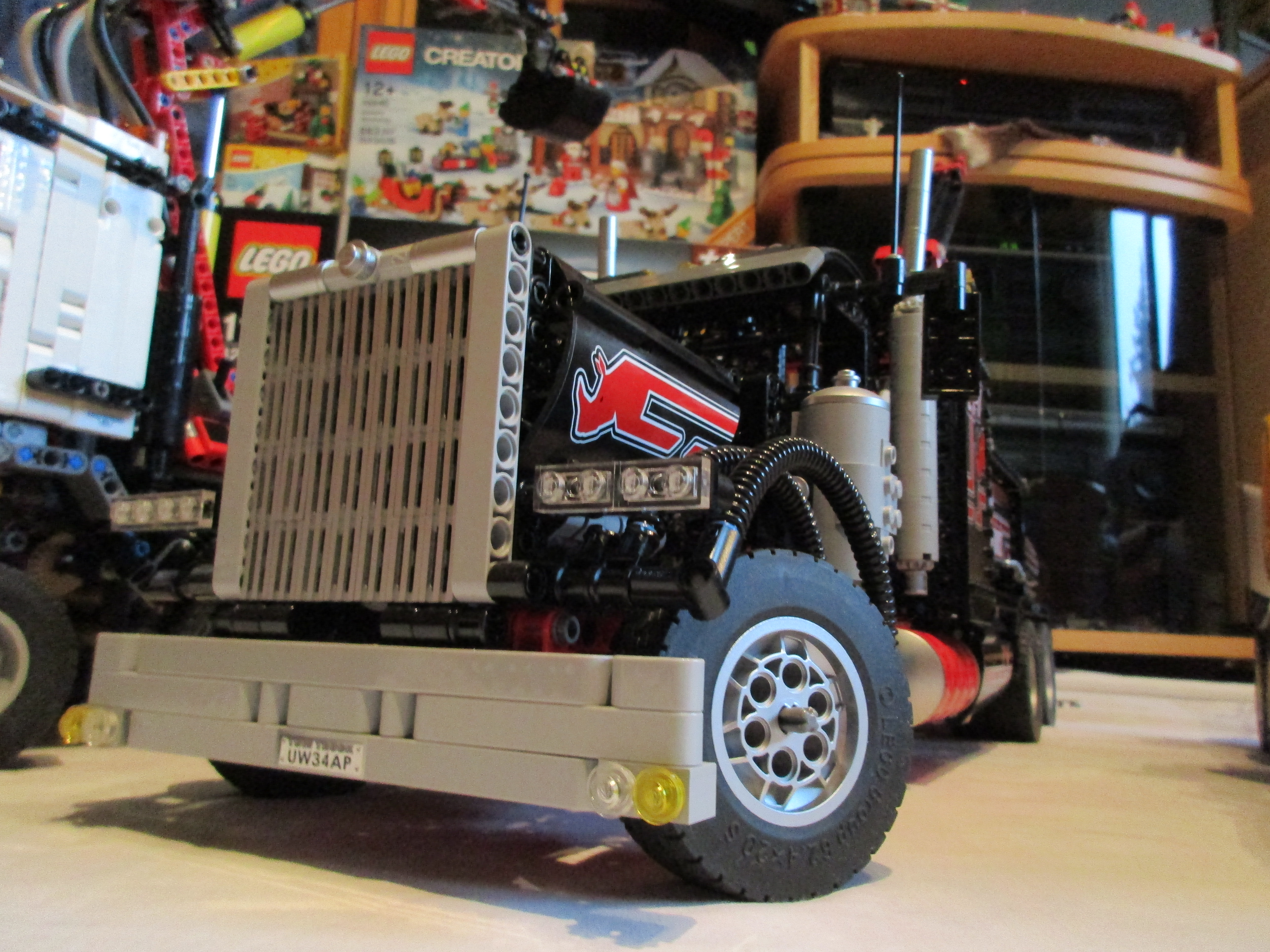technictrucks22.jpg