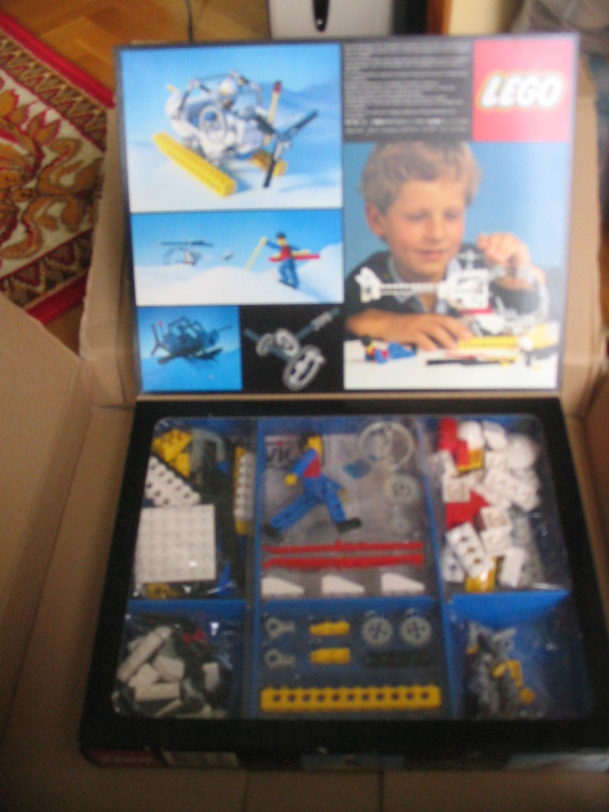 8640display.jpg