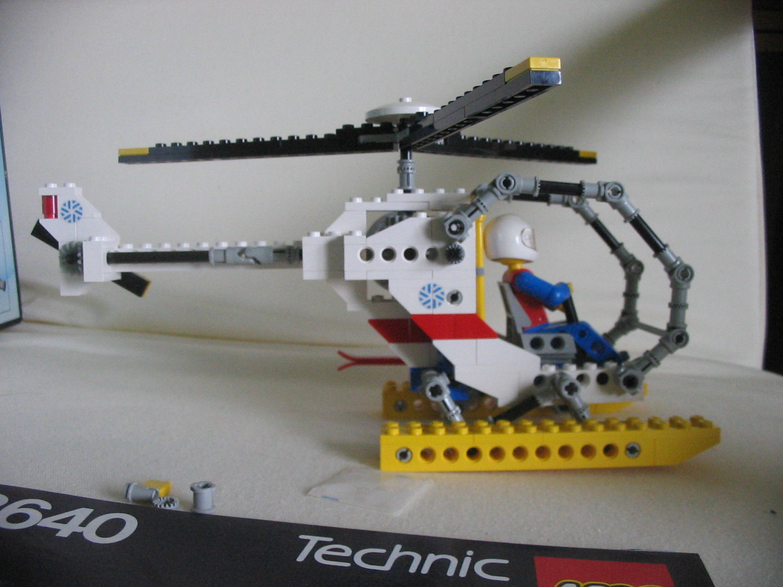 8640right.jpg