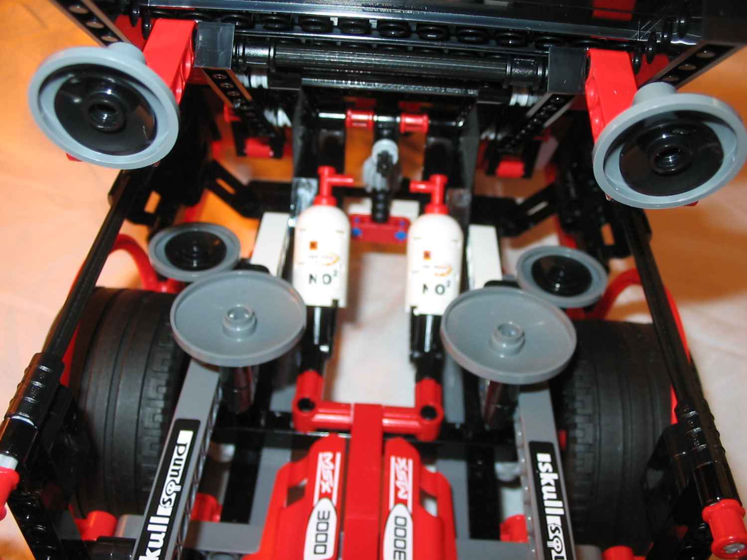 8682backclose4.jpg