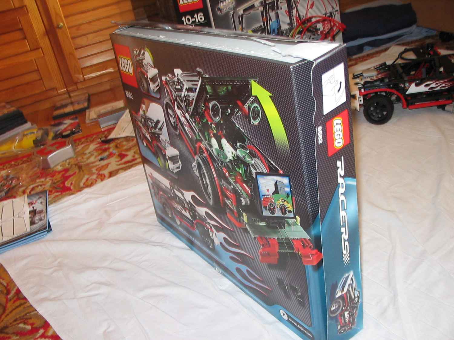 8682box4.jpg