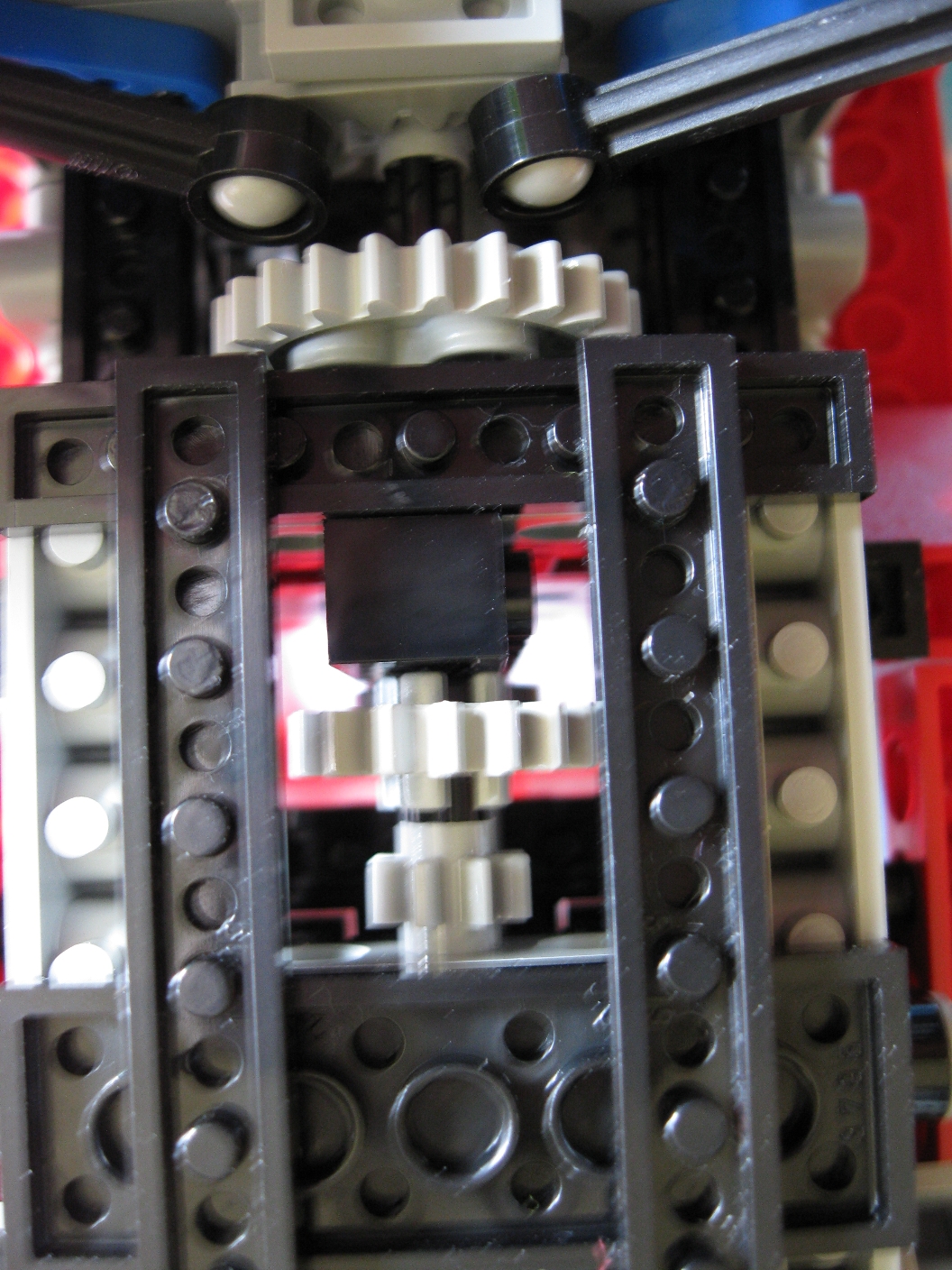 8858bottomclose.jpg