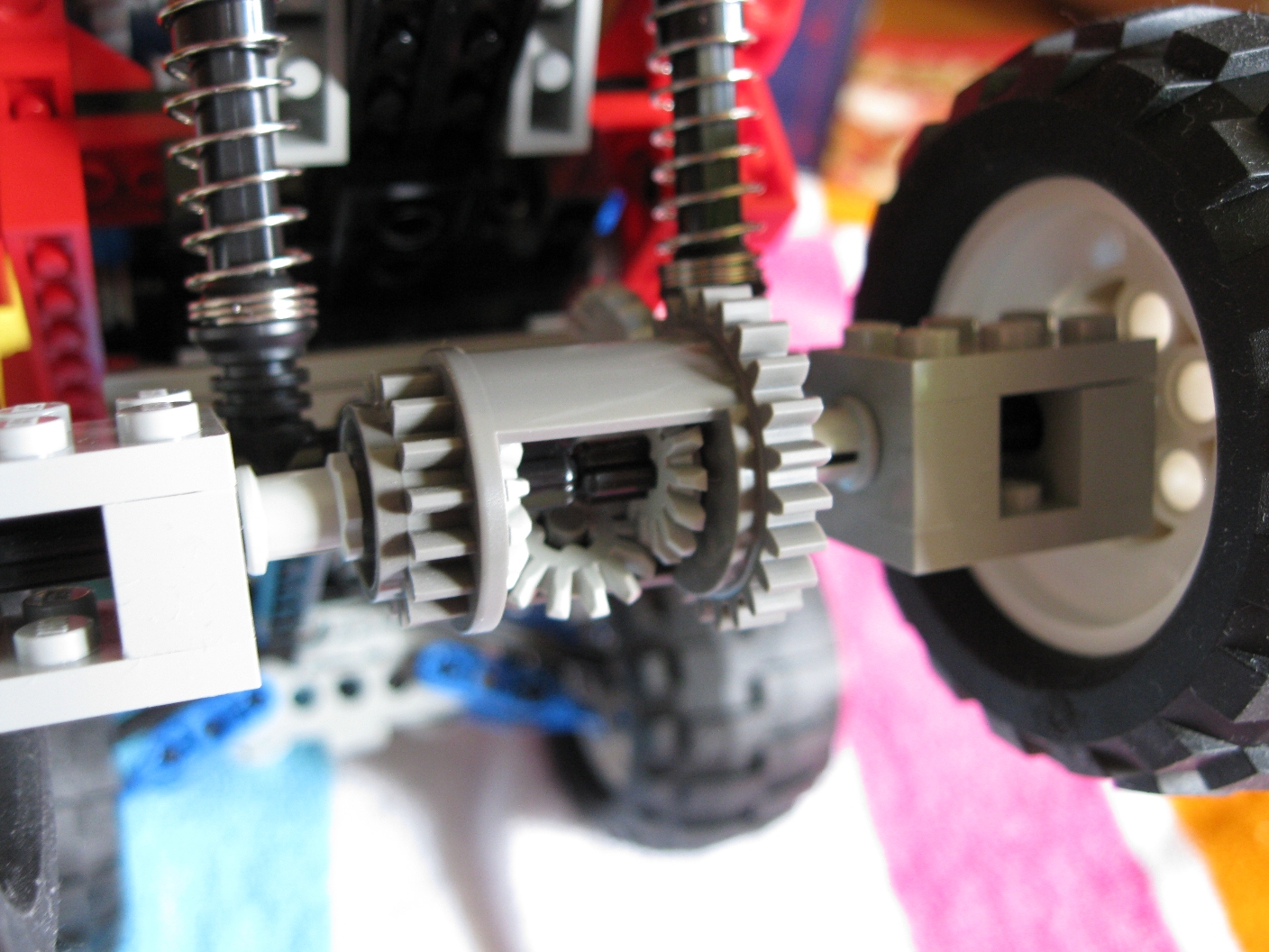 8858bottomclose4.jpg