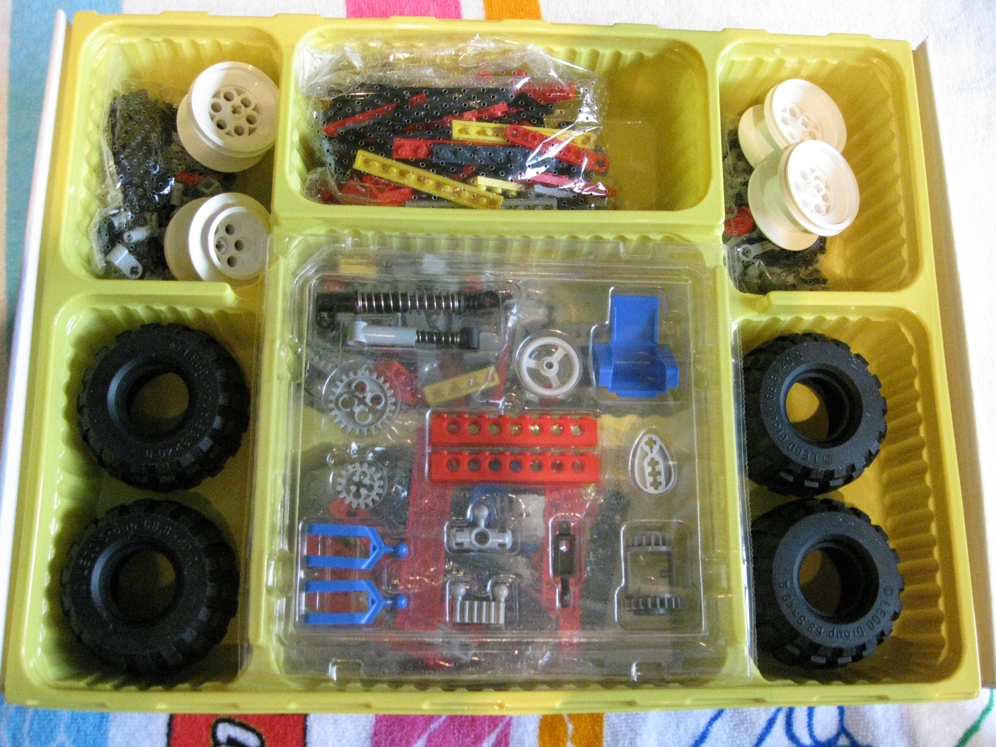 8858display10.jpg