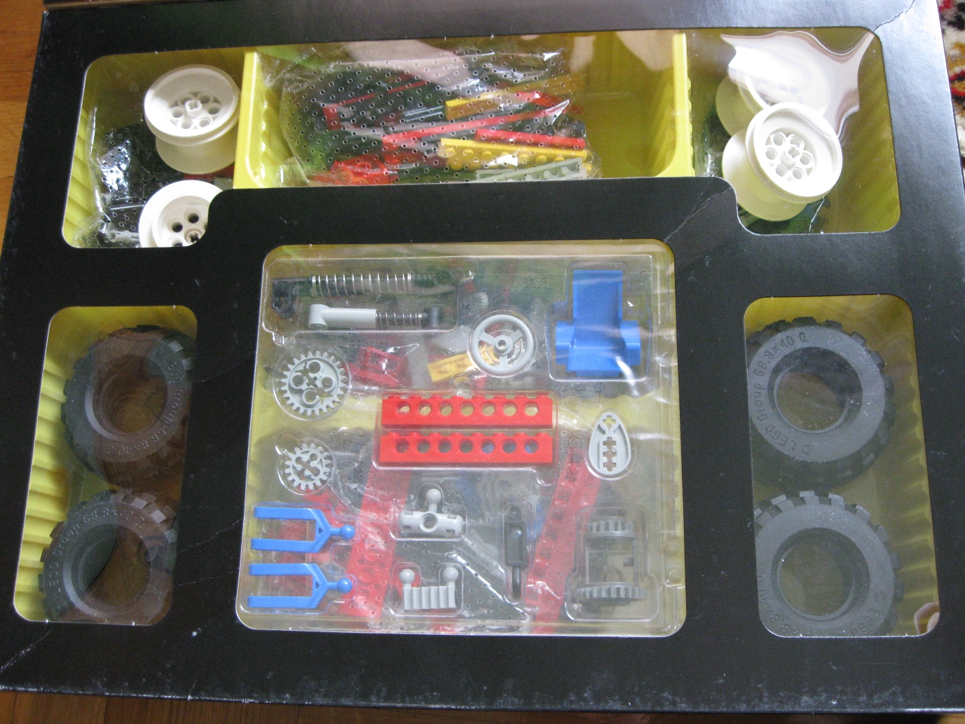 8858display3.jpg