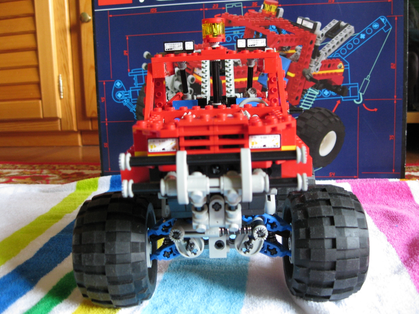 8858front.jpg