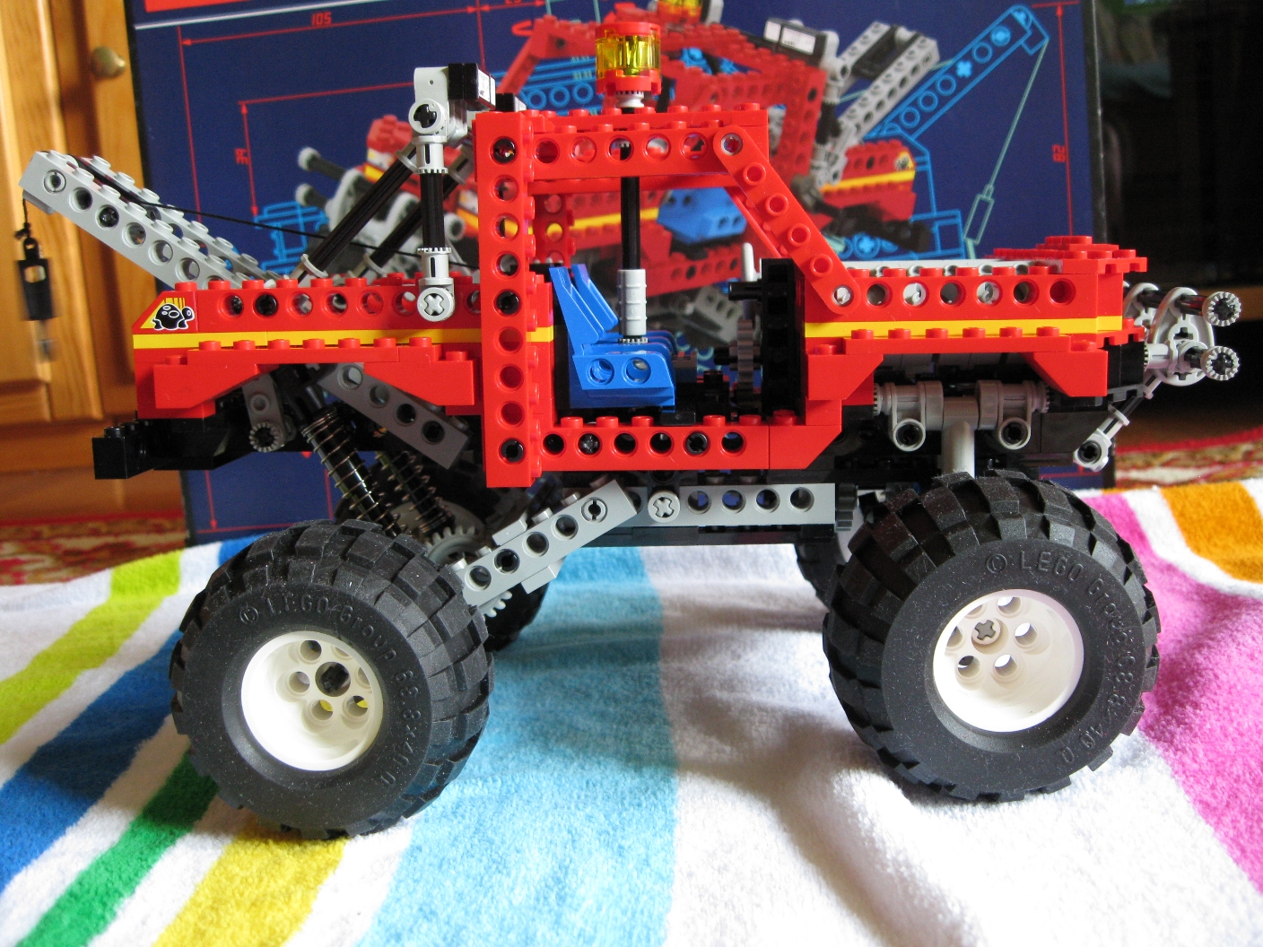 8858right2.jpg