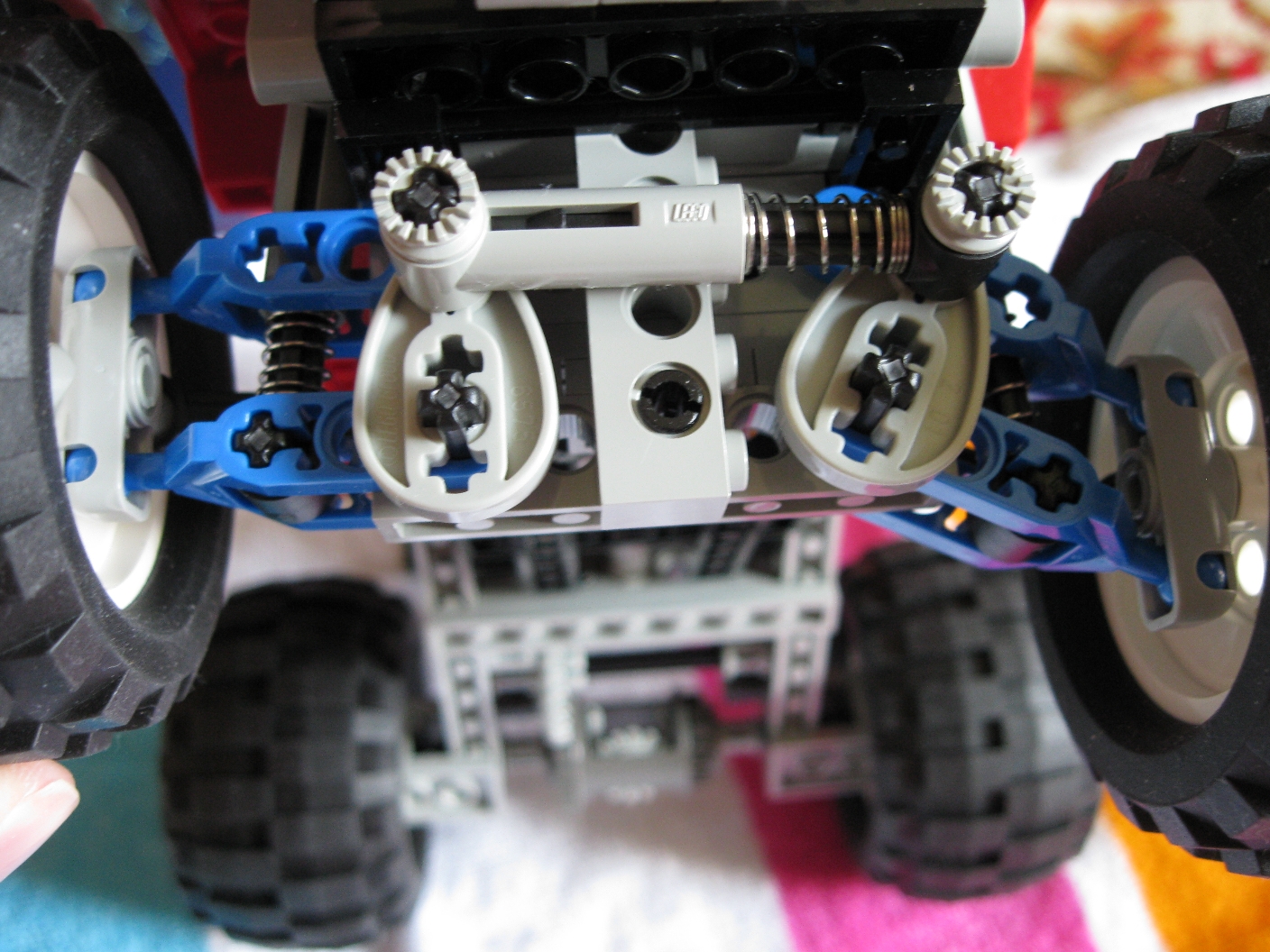 8858suspension2.jpg