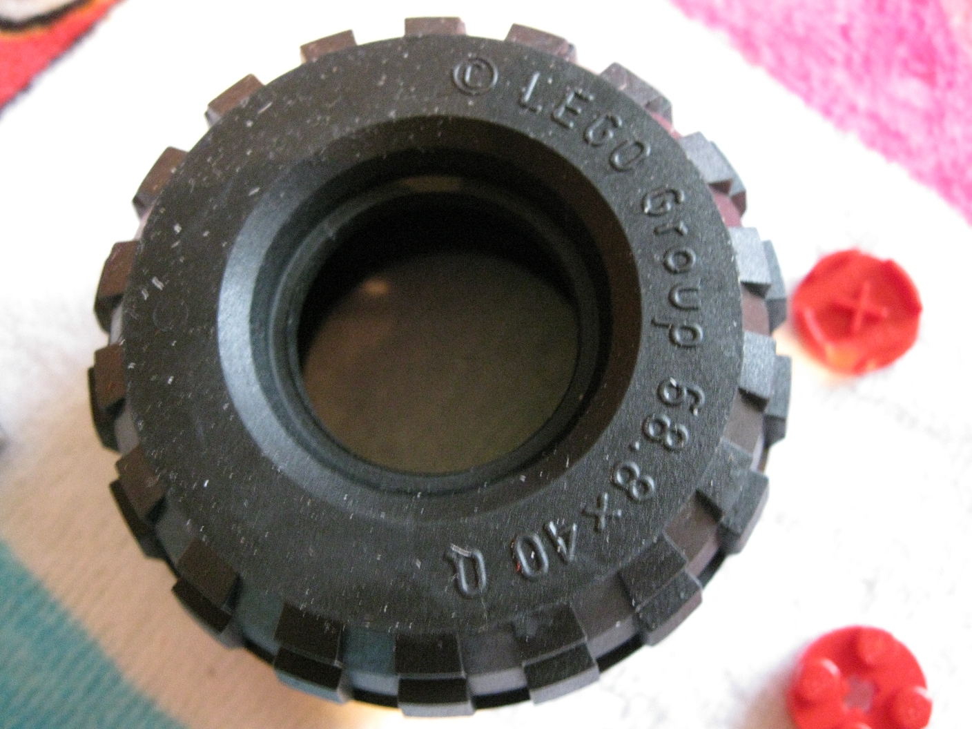 8858tyre.jpg