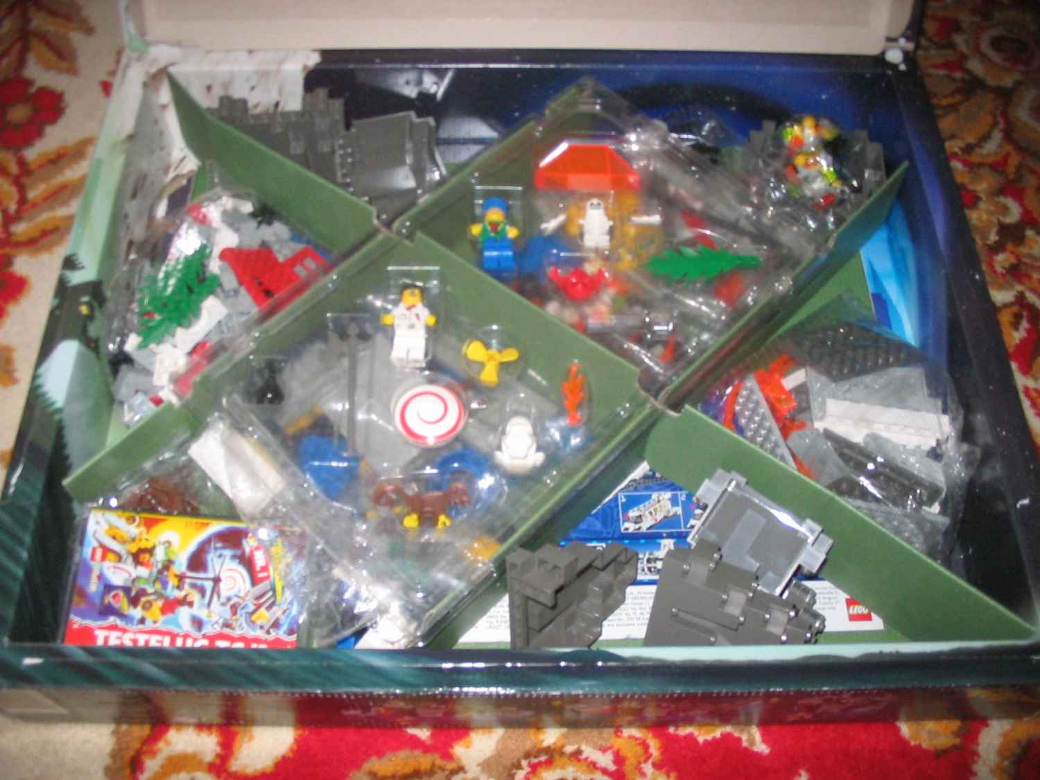 6494display4.jpg