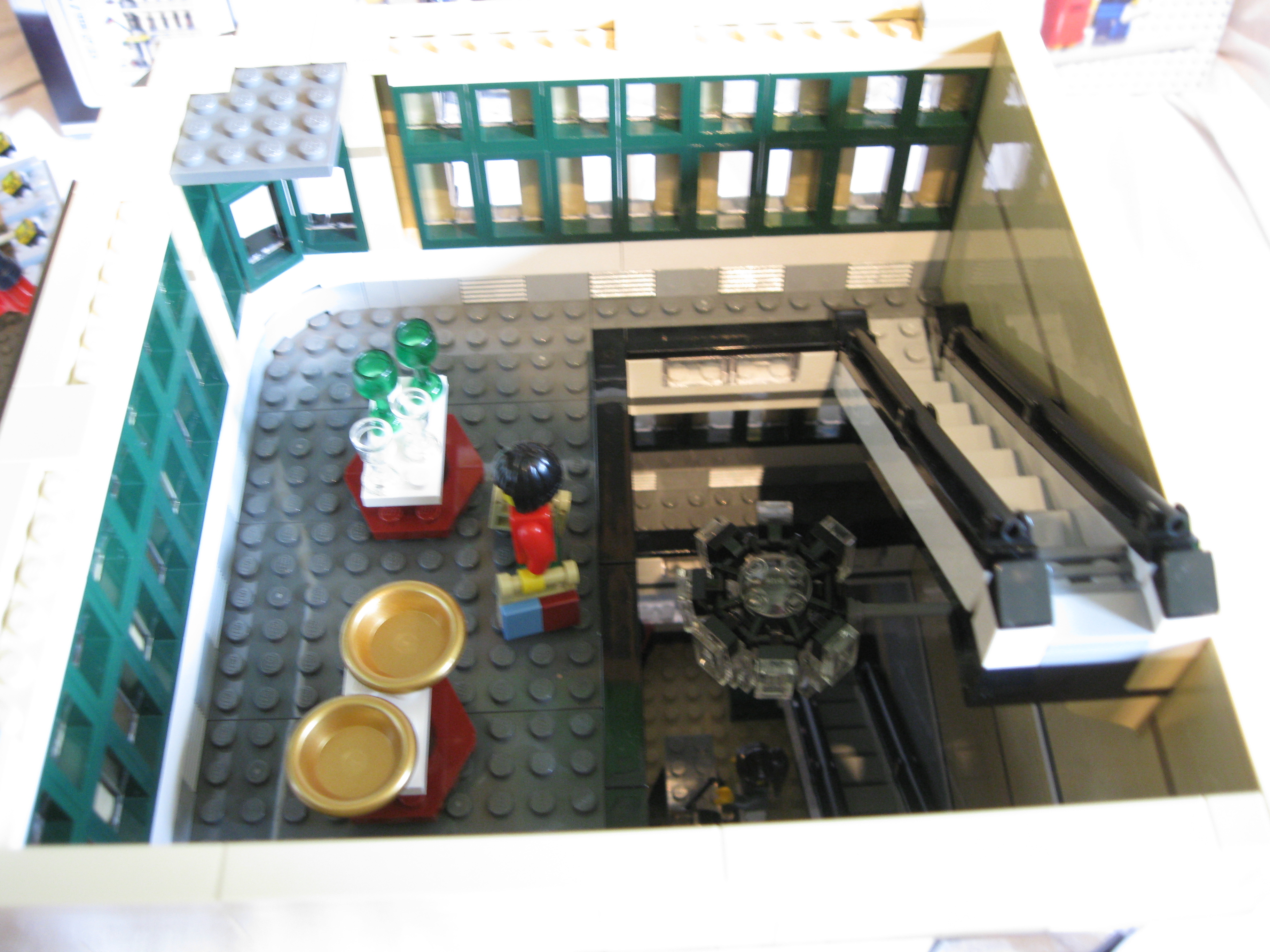 10211inside1floor8.jpg