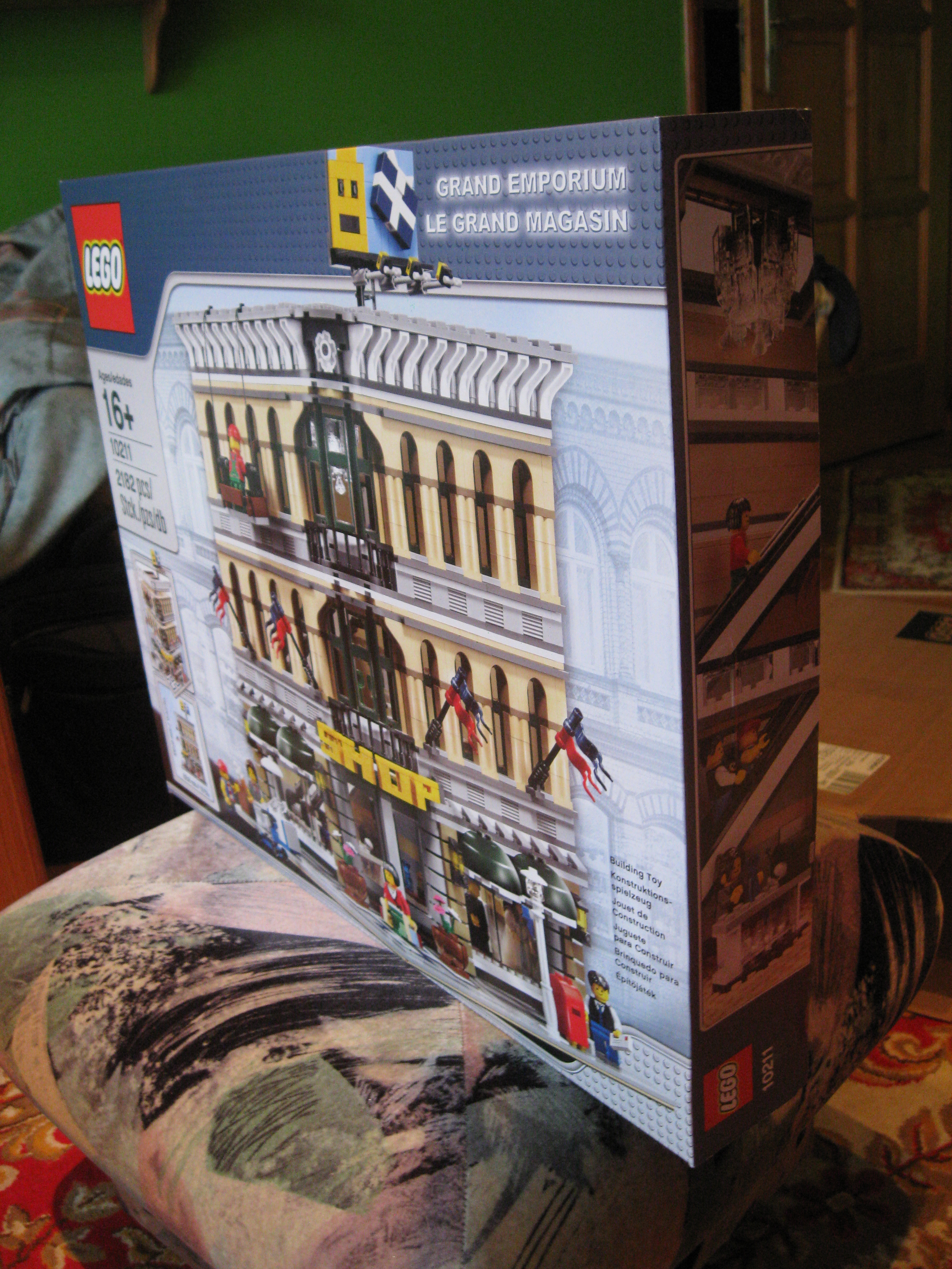 10211box2.jpg