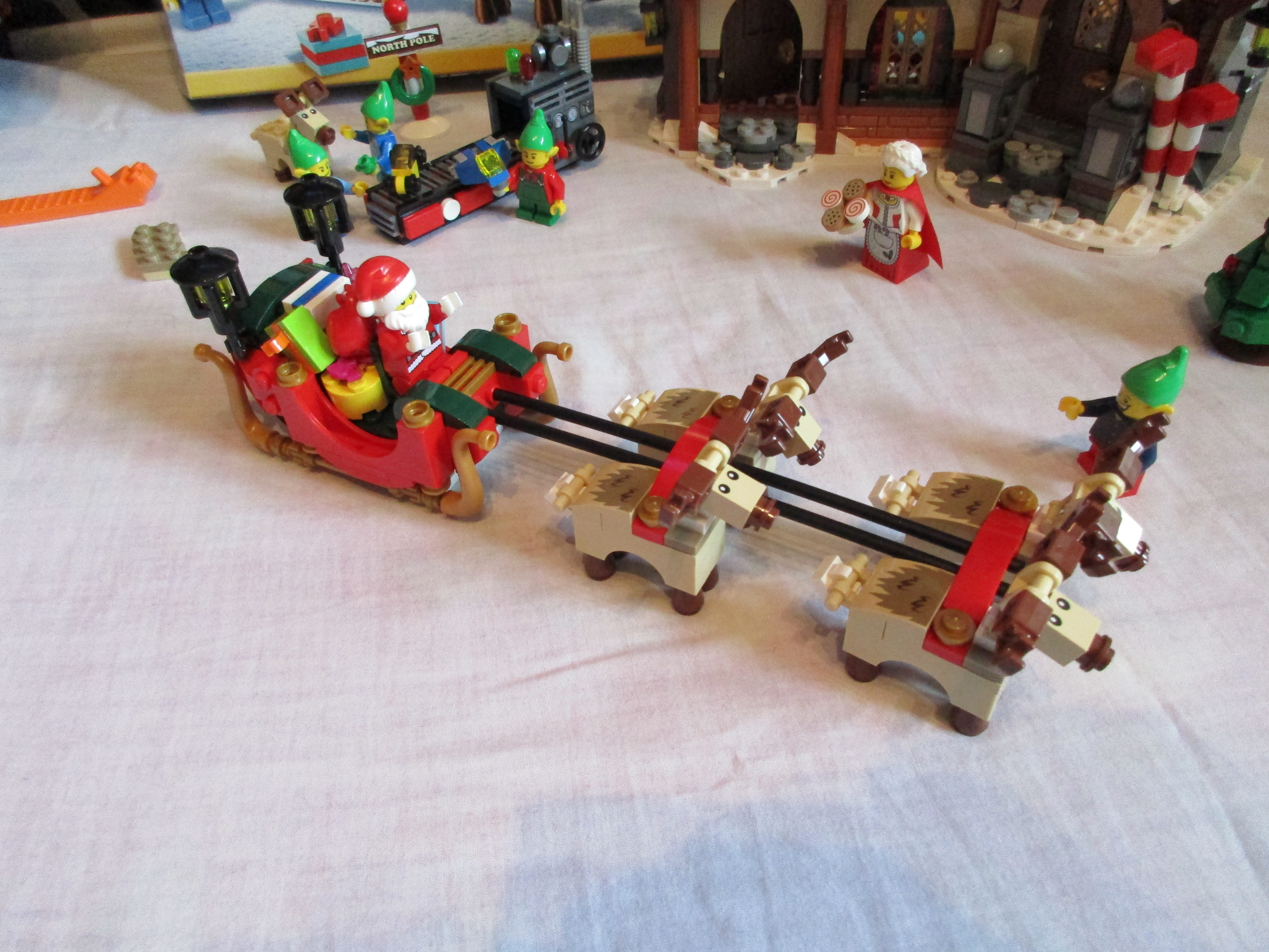 10245santassledge18.jpg