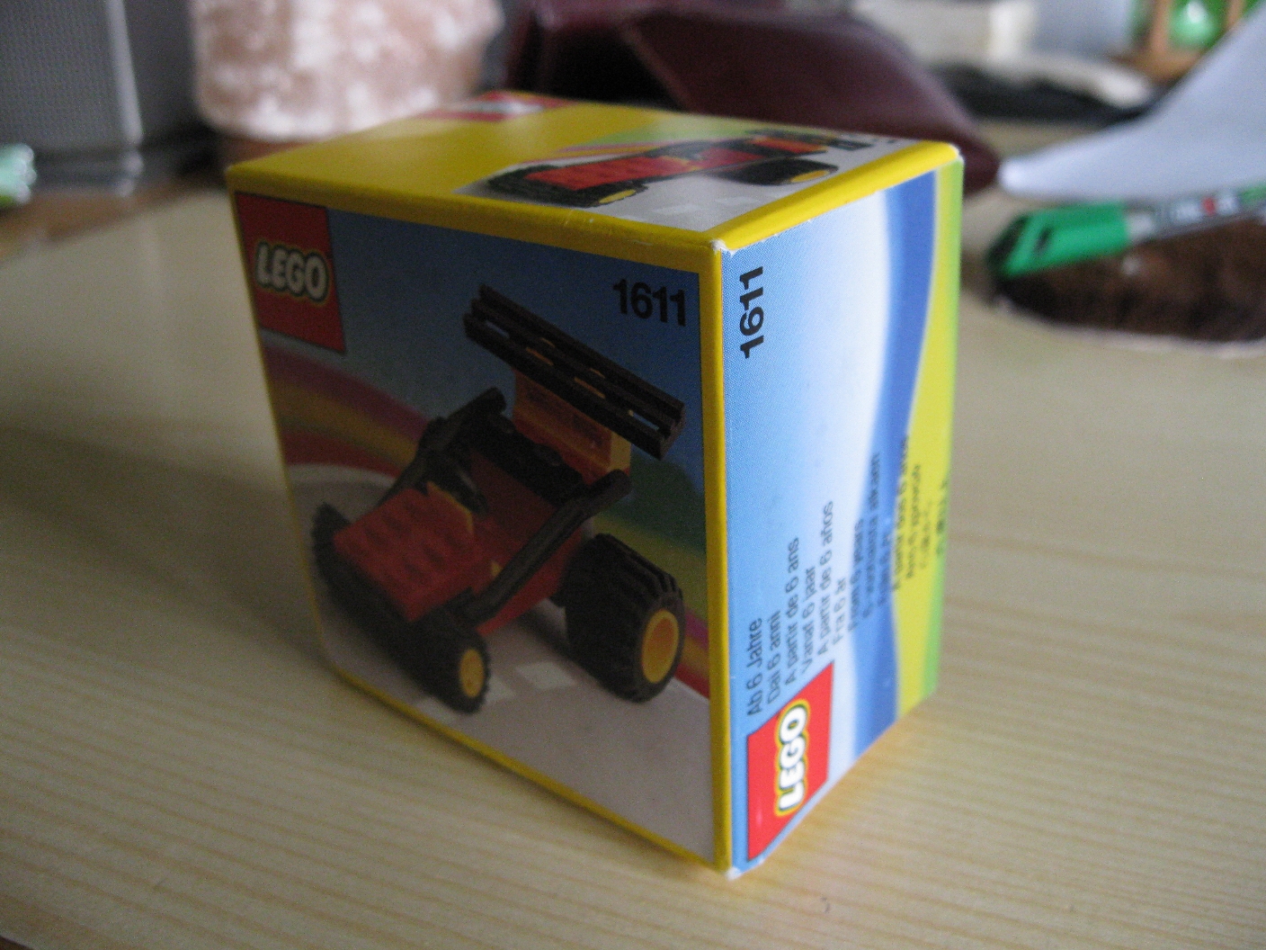 1611box2.jpg