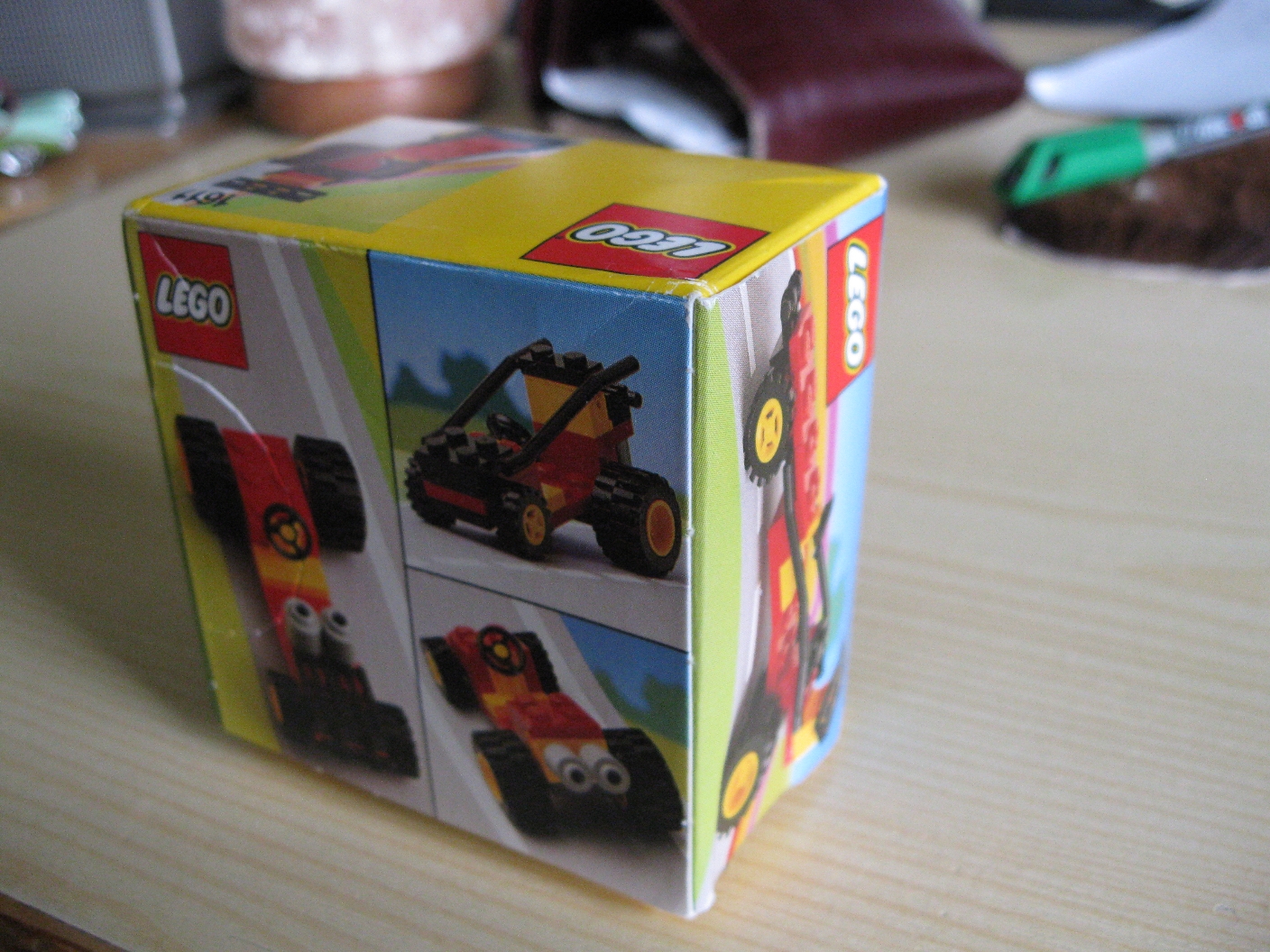 1611box4.jpg