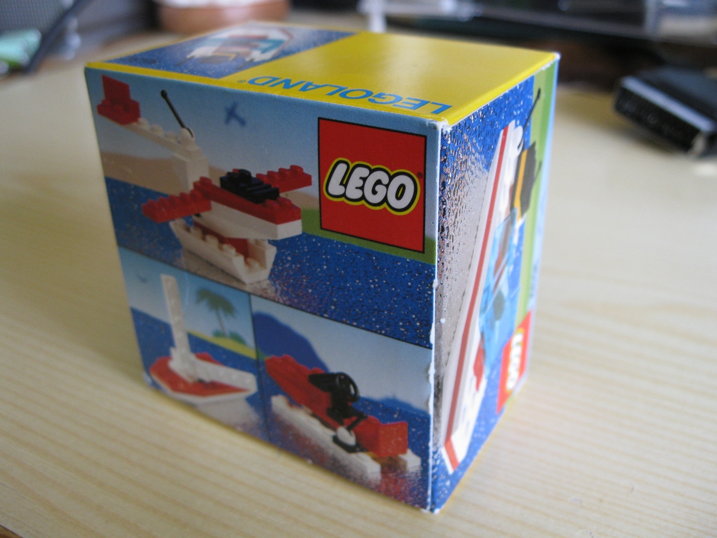 1632box4.jpg