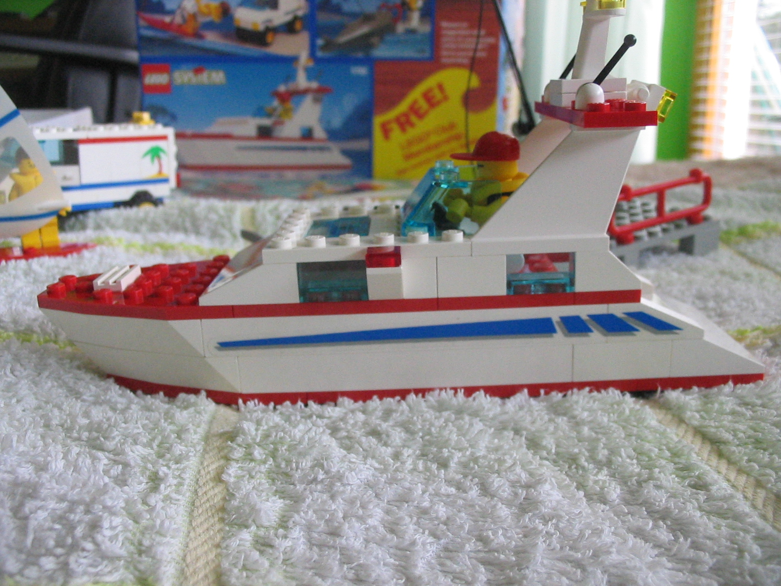 1721yachtleft.jpg