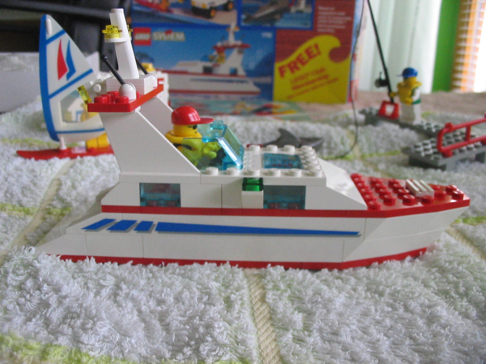 1721yachtright.jpg