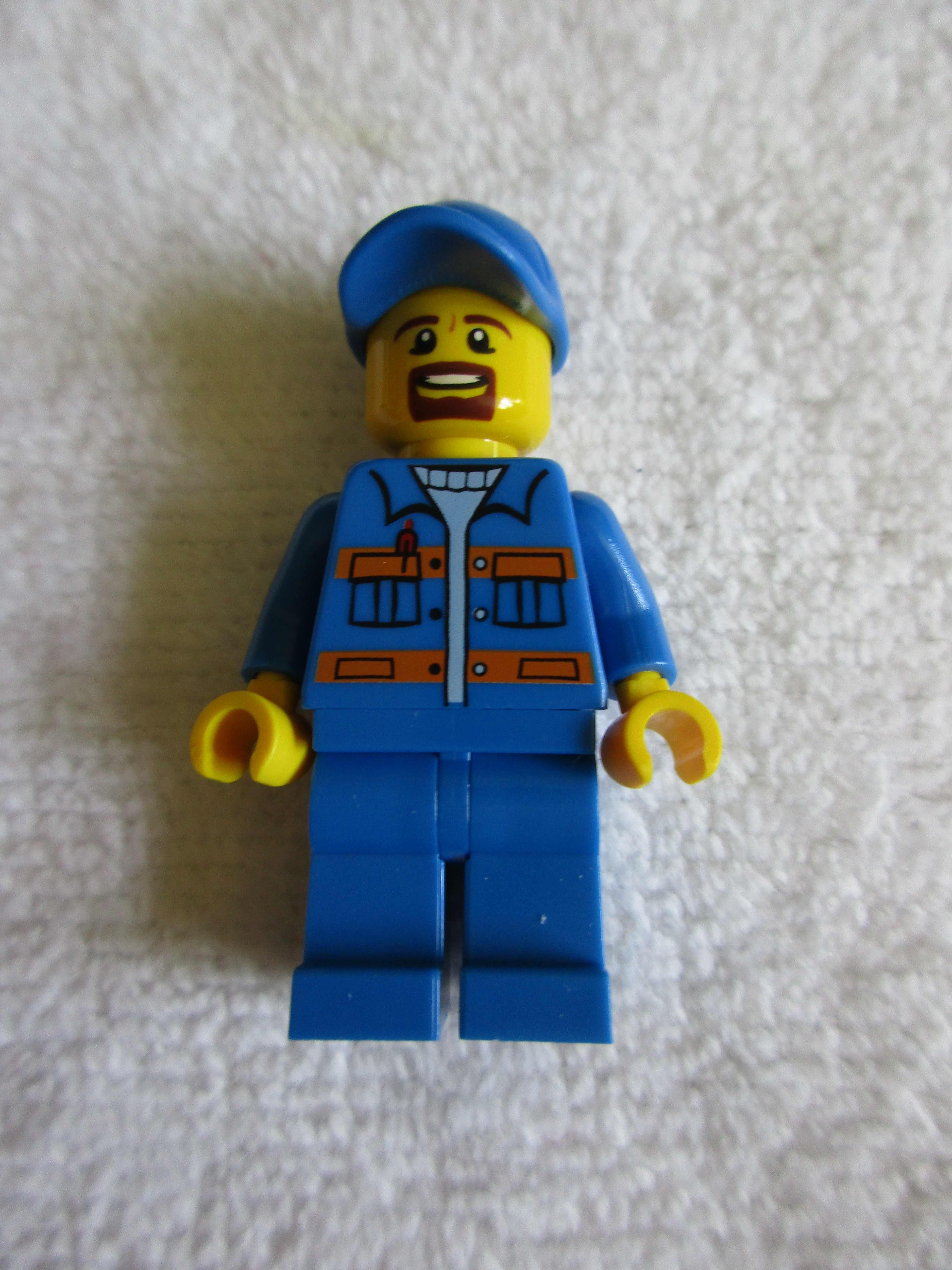30313minifigure.jpg