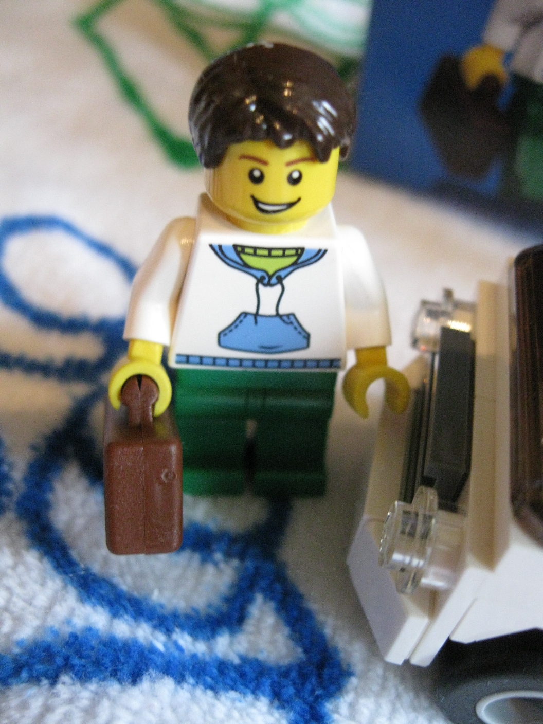 3177minifigure.jpg