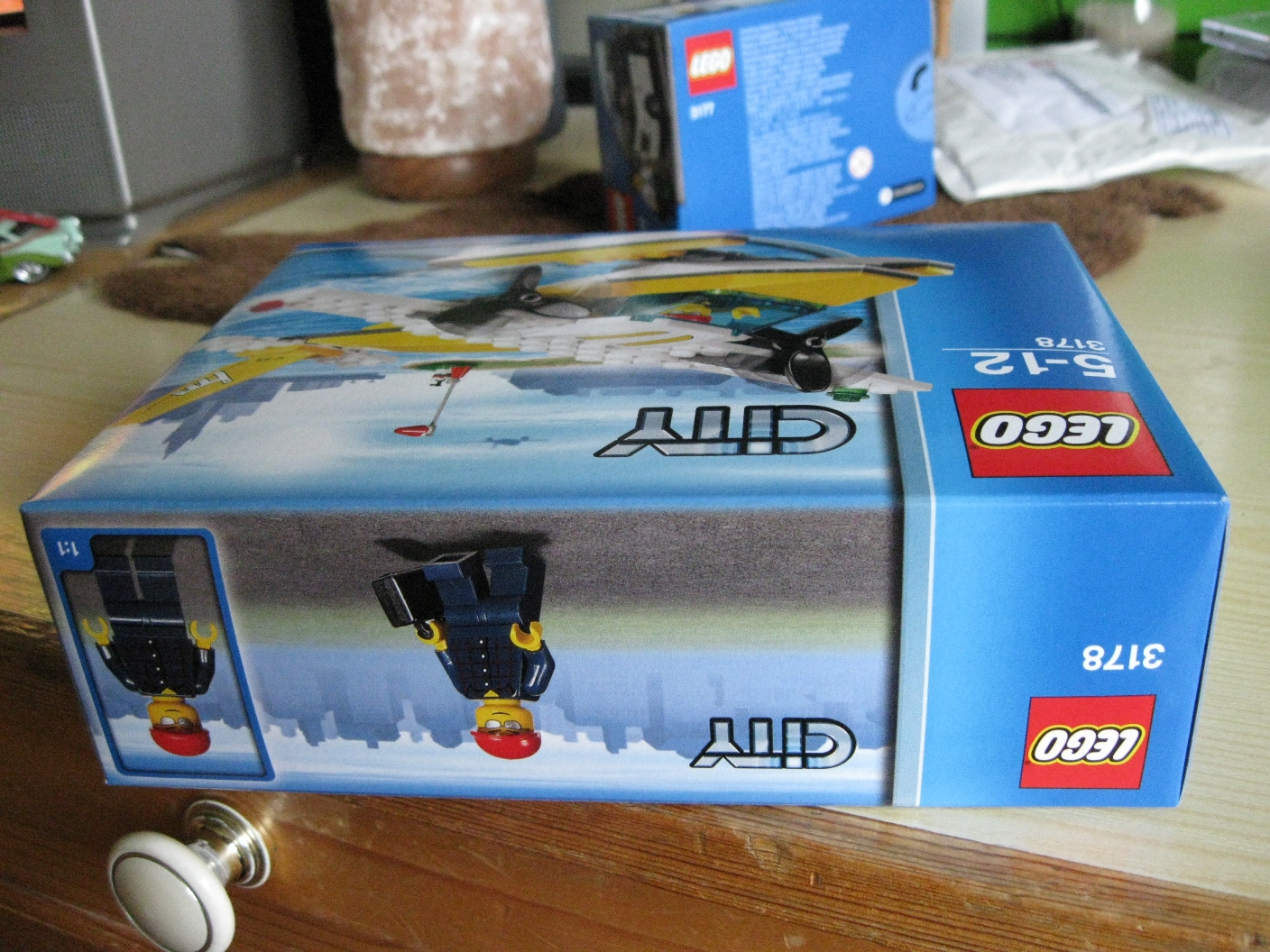 3178box8.jpg