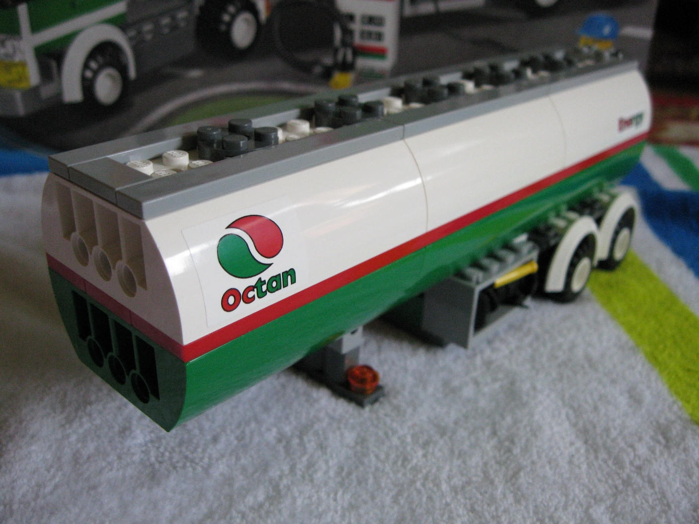 3180trailerside.jpg