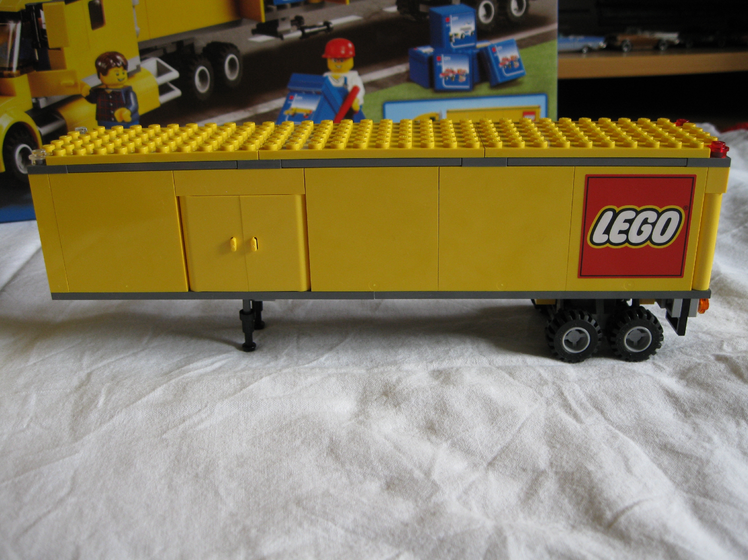 3221trailerleft.jpg