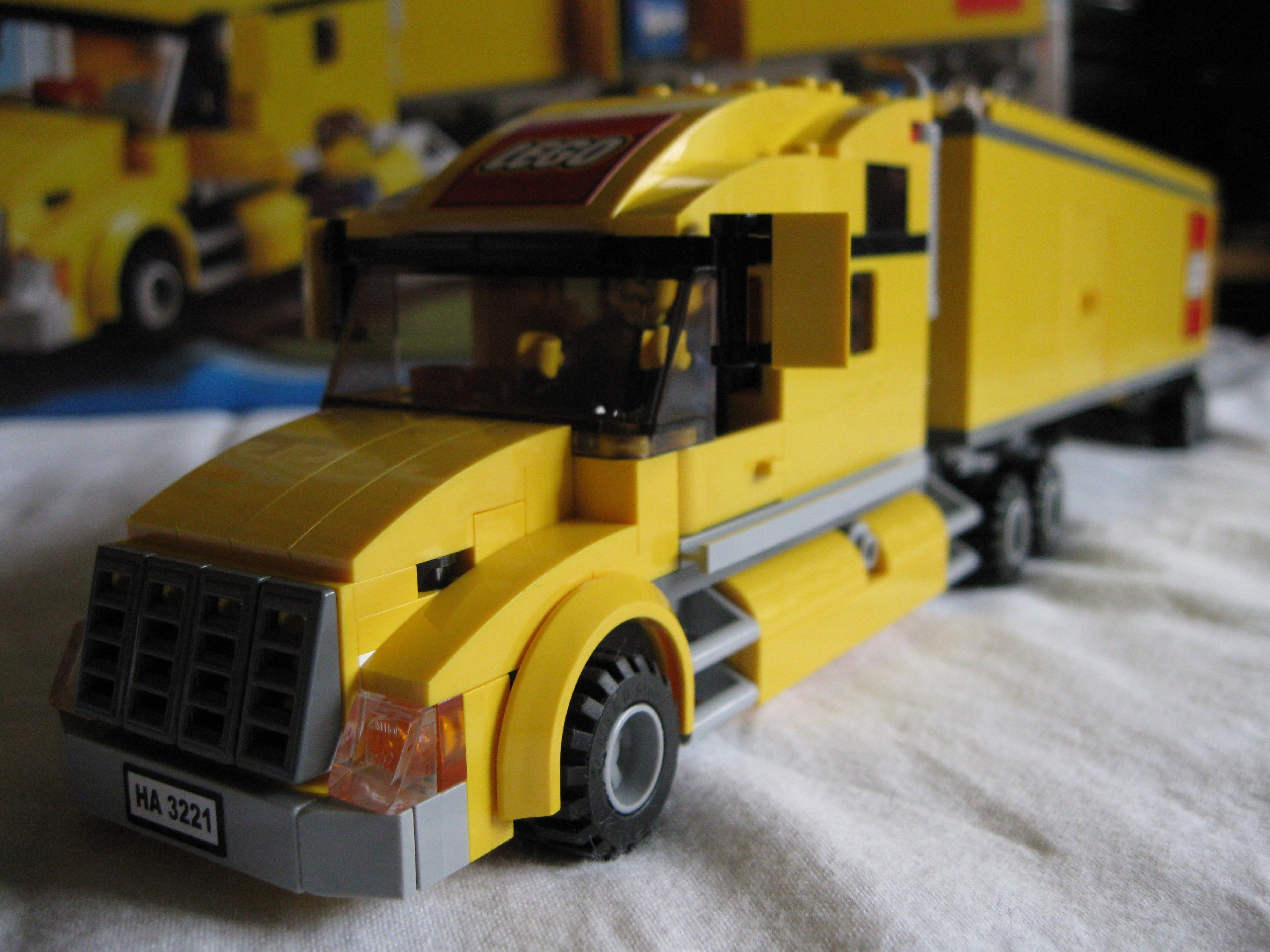 3221truckwithailerside4.jpg