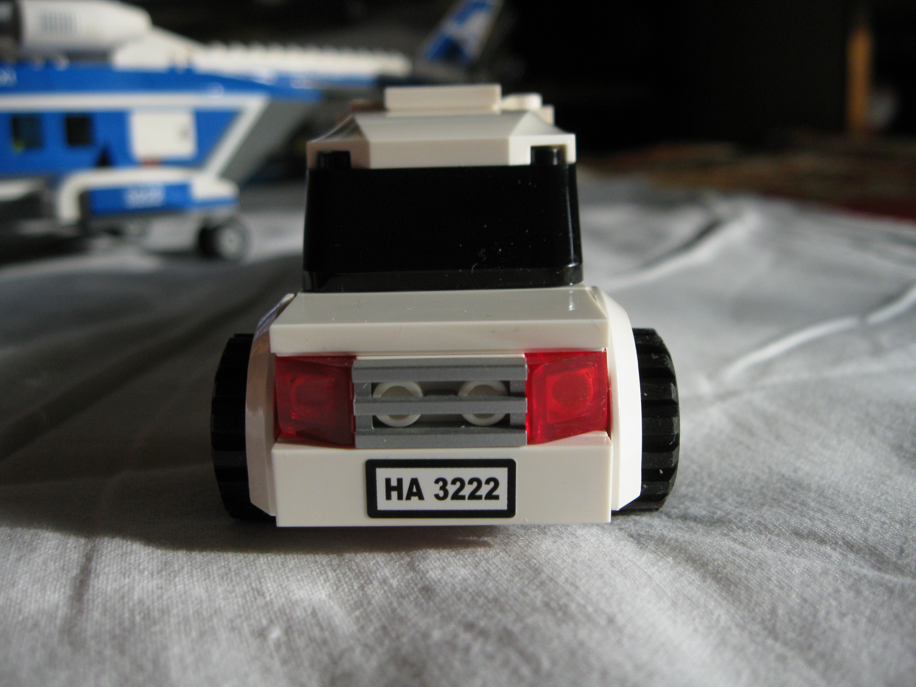 3222limousineback.jpg