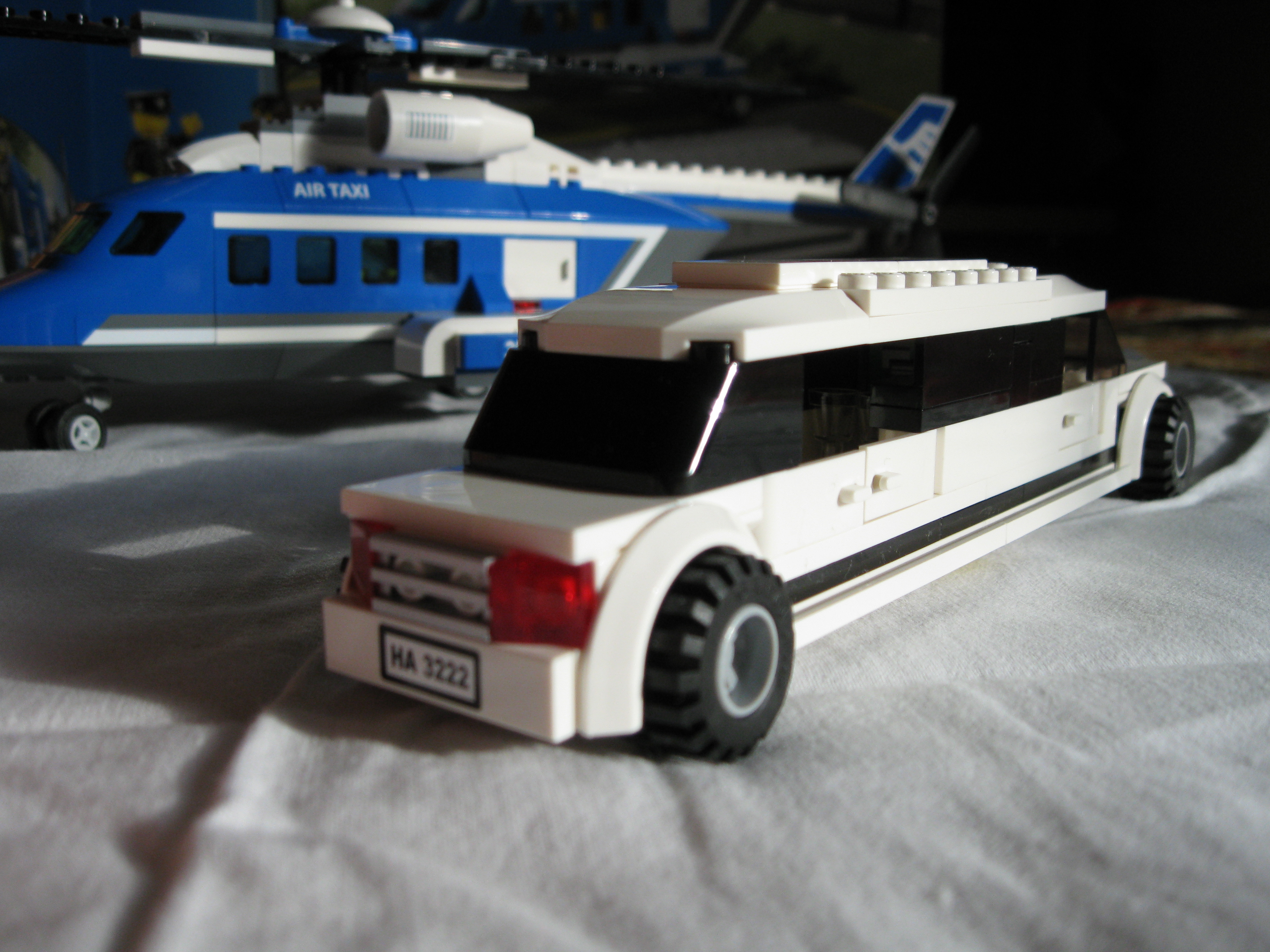 3222limousineside5.jpg