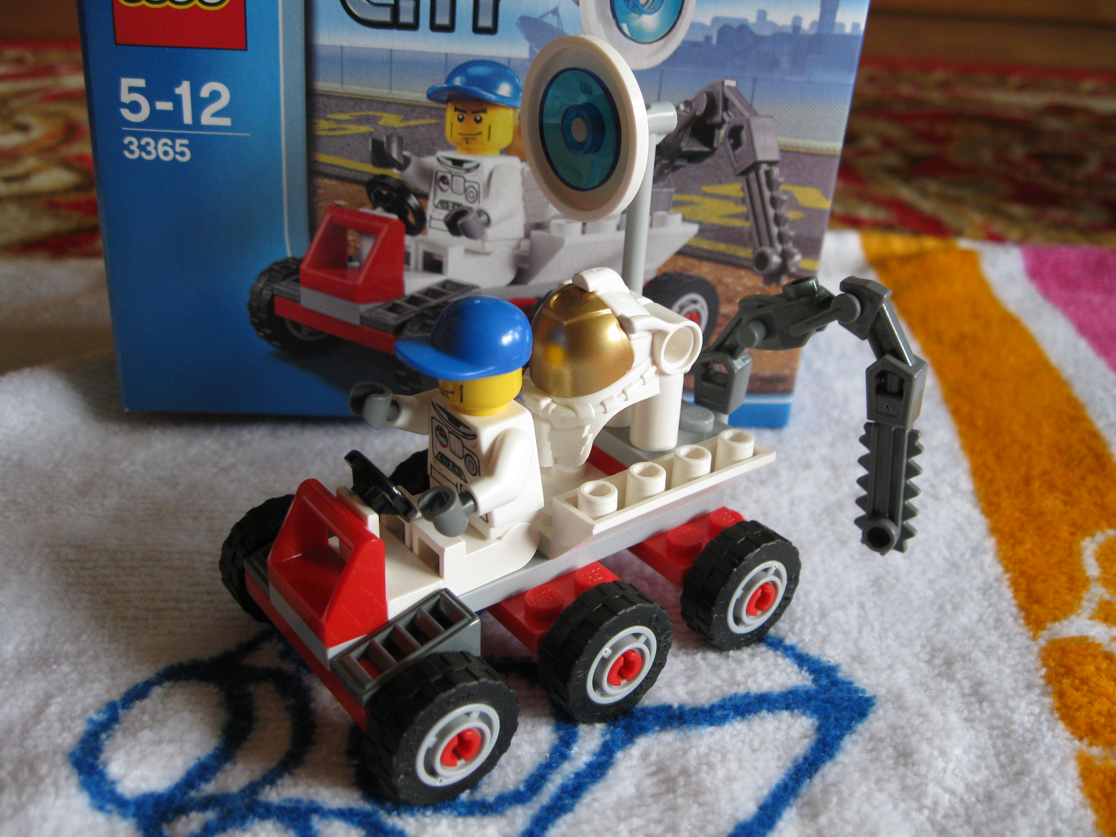 3365moonbuggyside.jpg