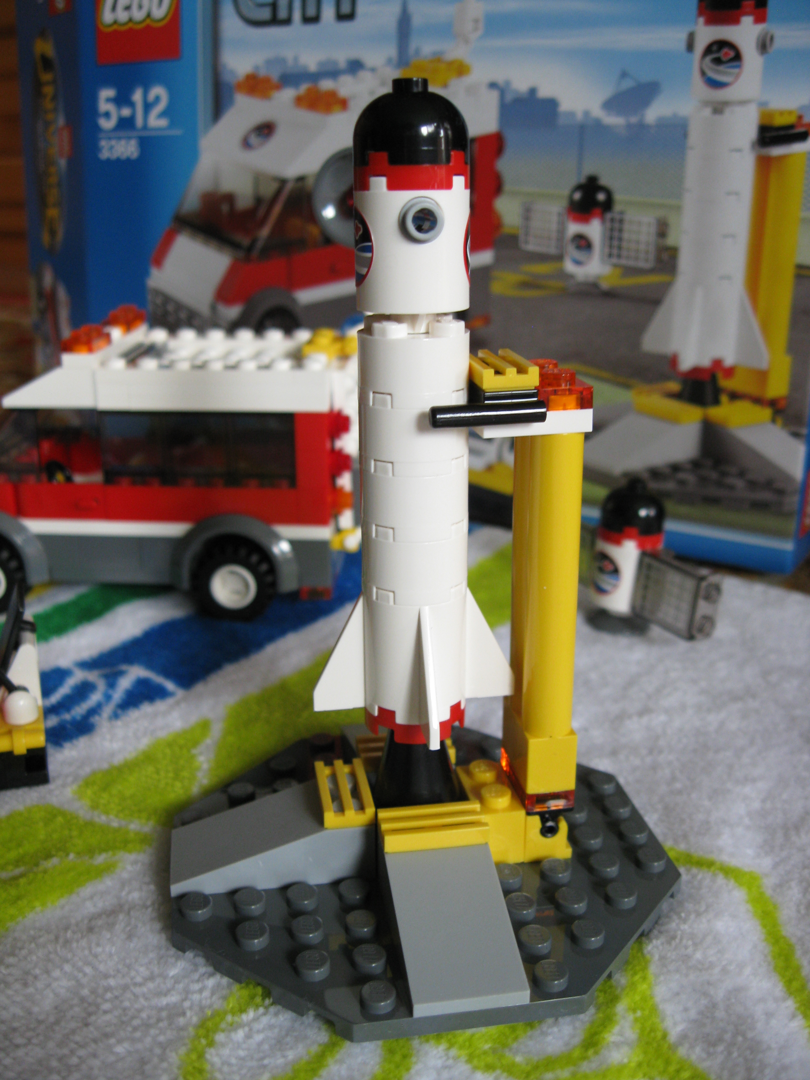3366rocket2.jpg
