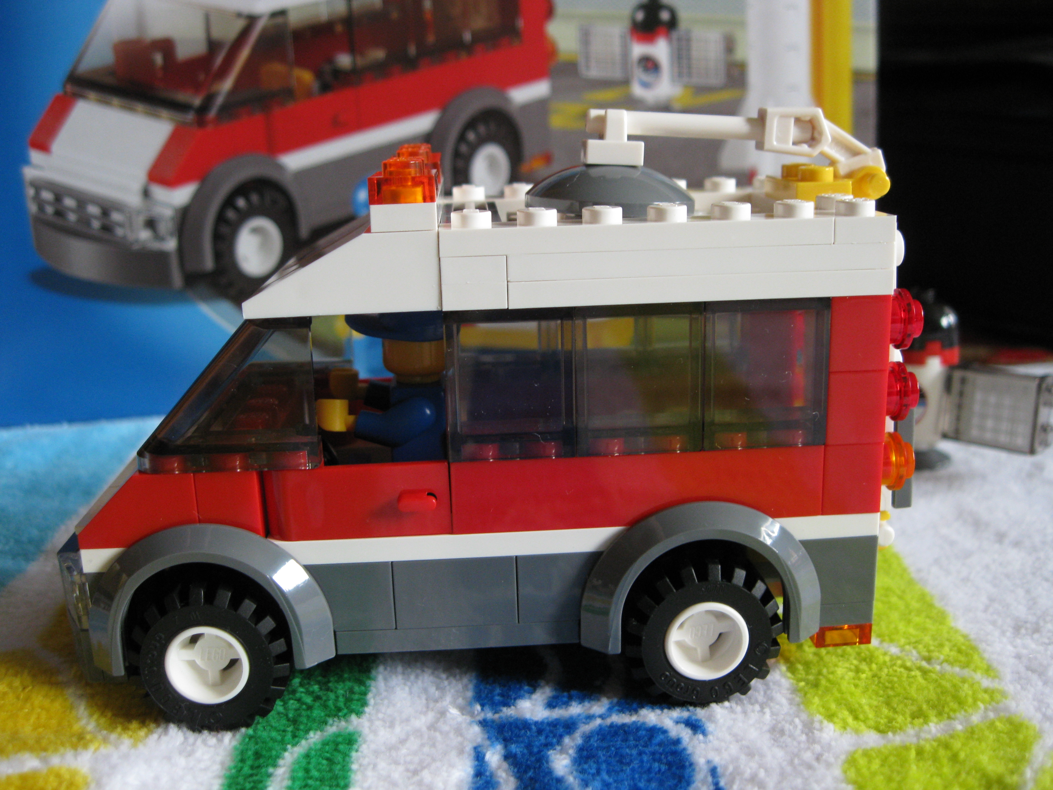 3366vanleft2.jpg
