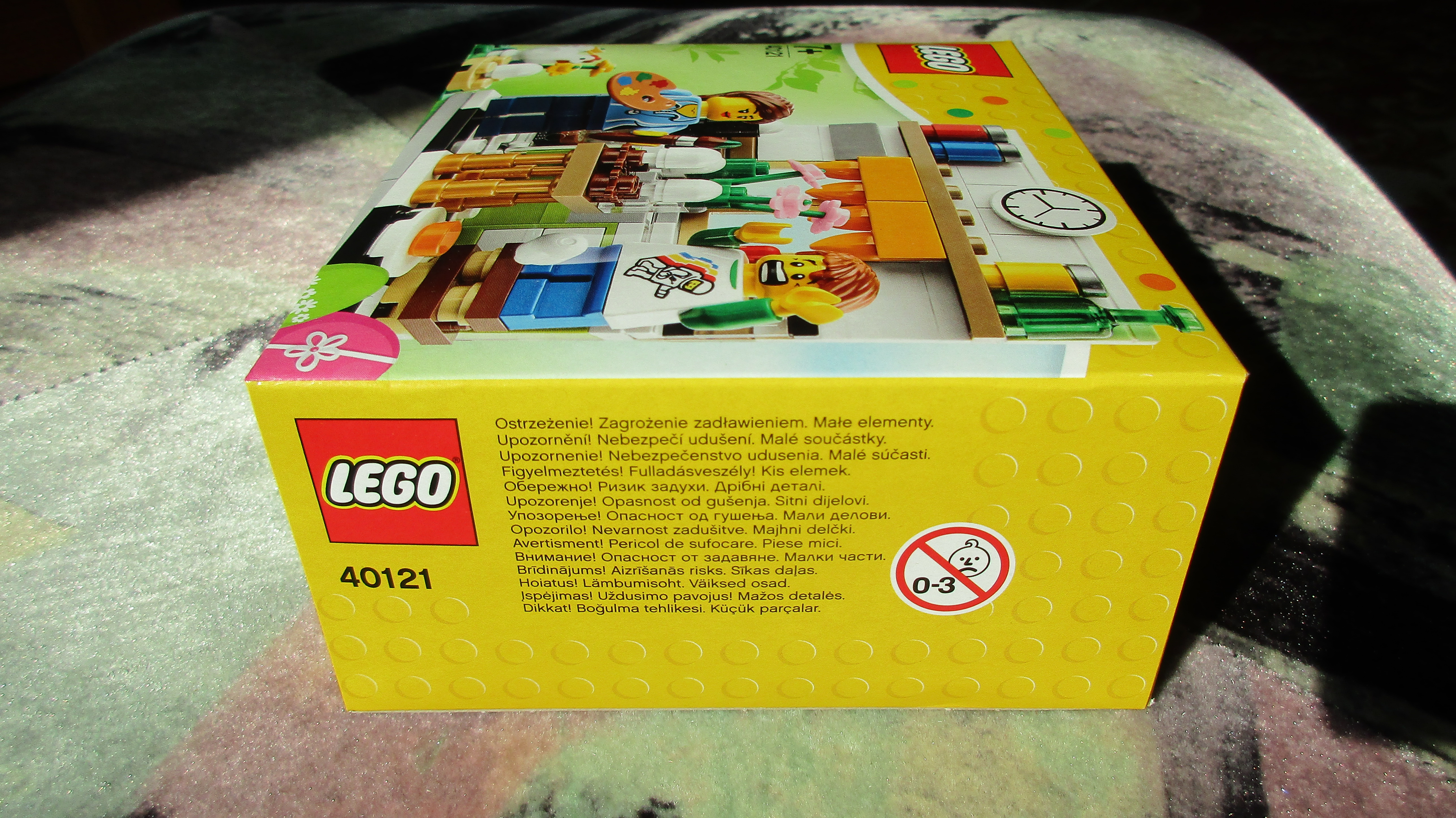 40121box8.jpg