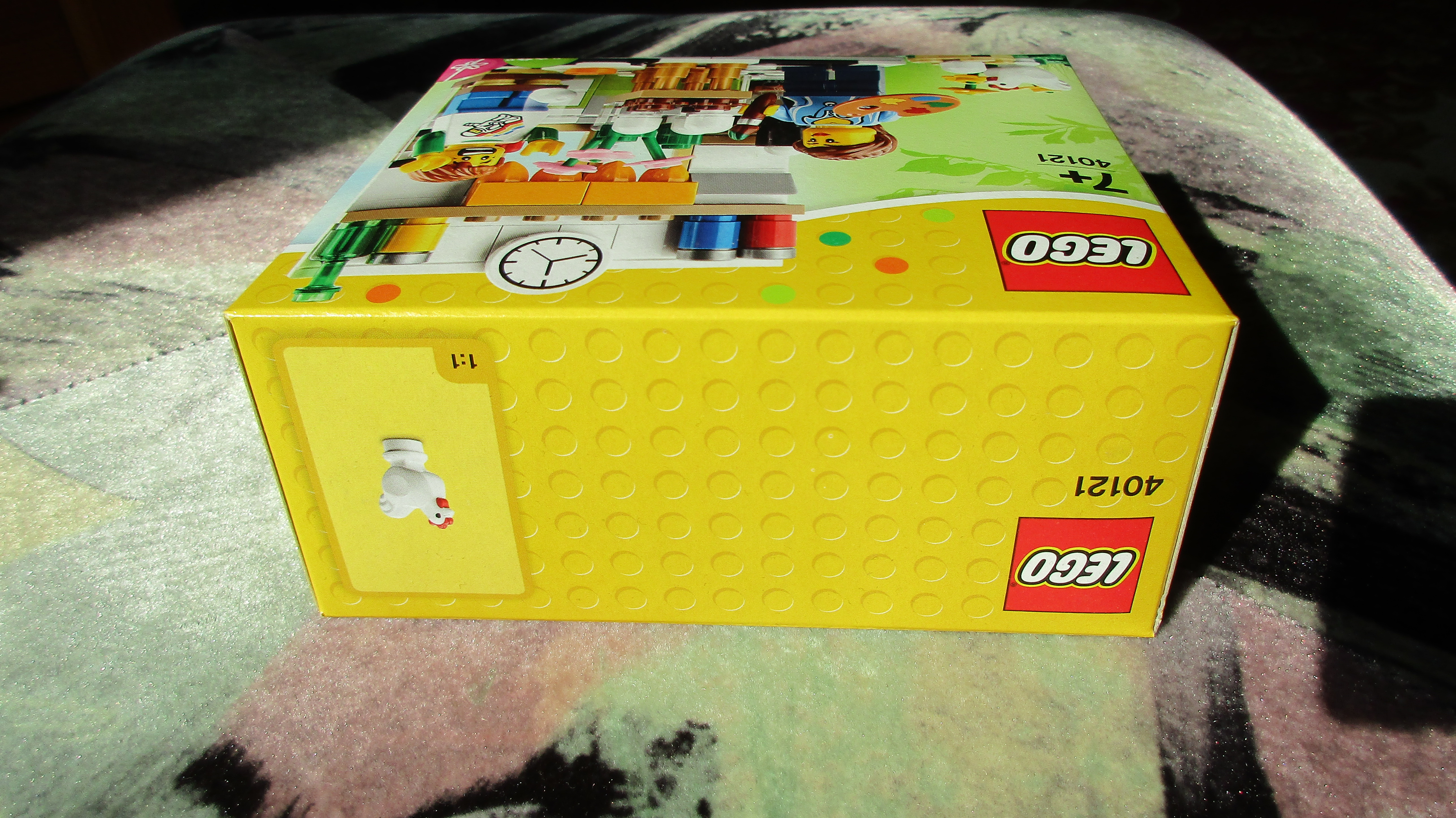 40121box9.jpg